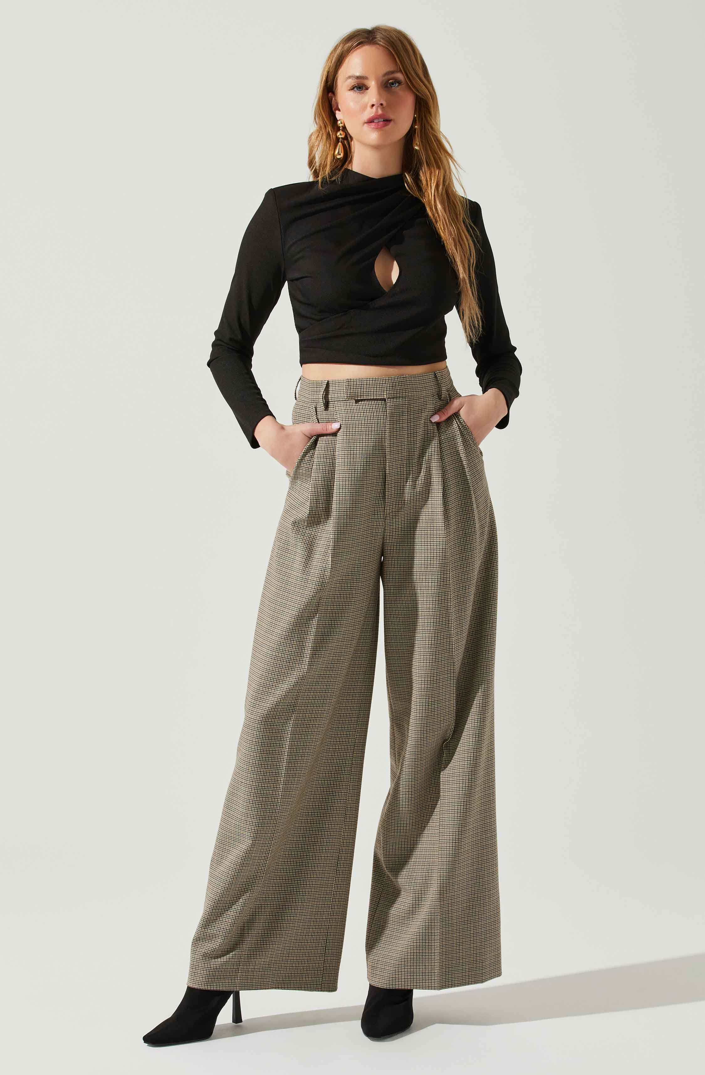 Valerie Keyhole Cutout Mock Neck Top-Aljck