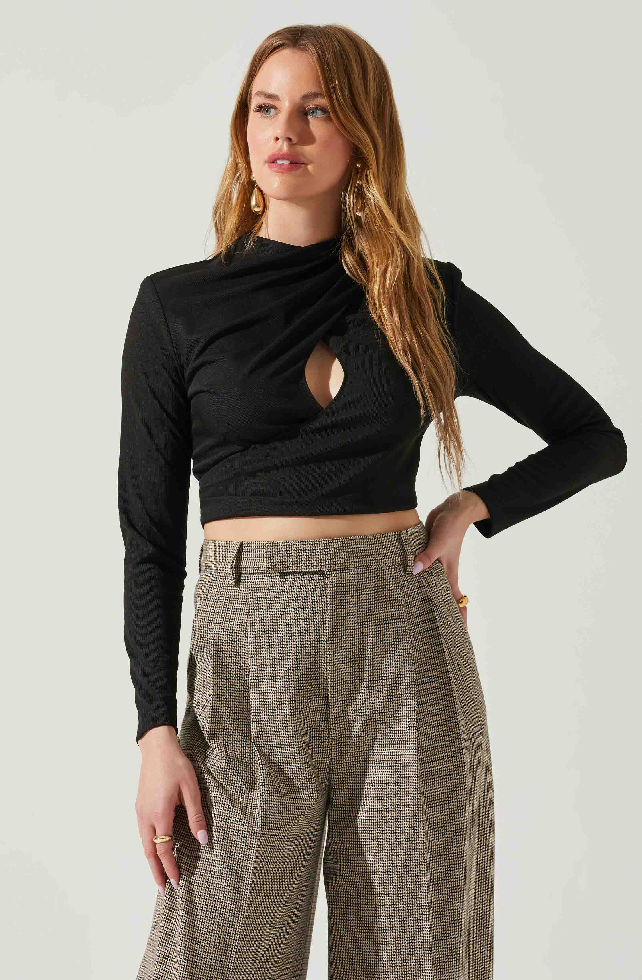 Valerie Keyhole Cutout Mock Neck Top-Aljck