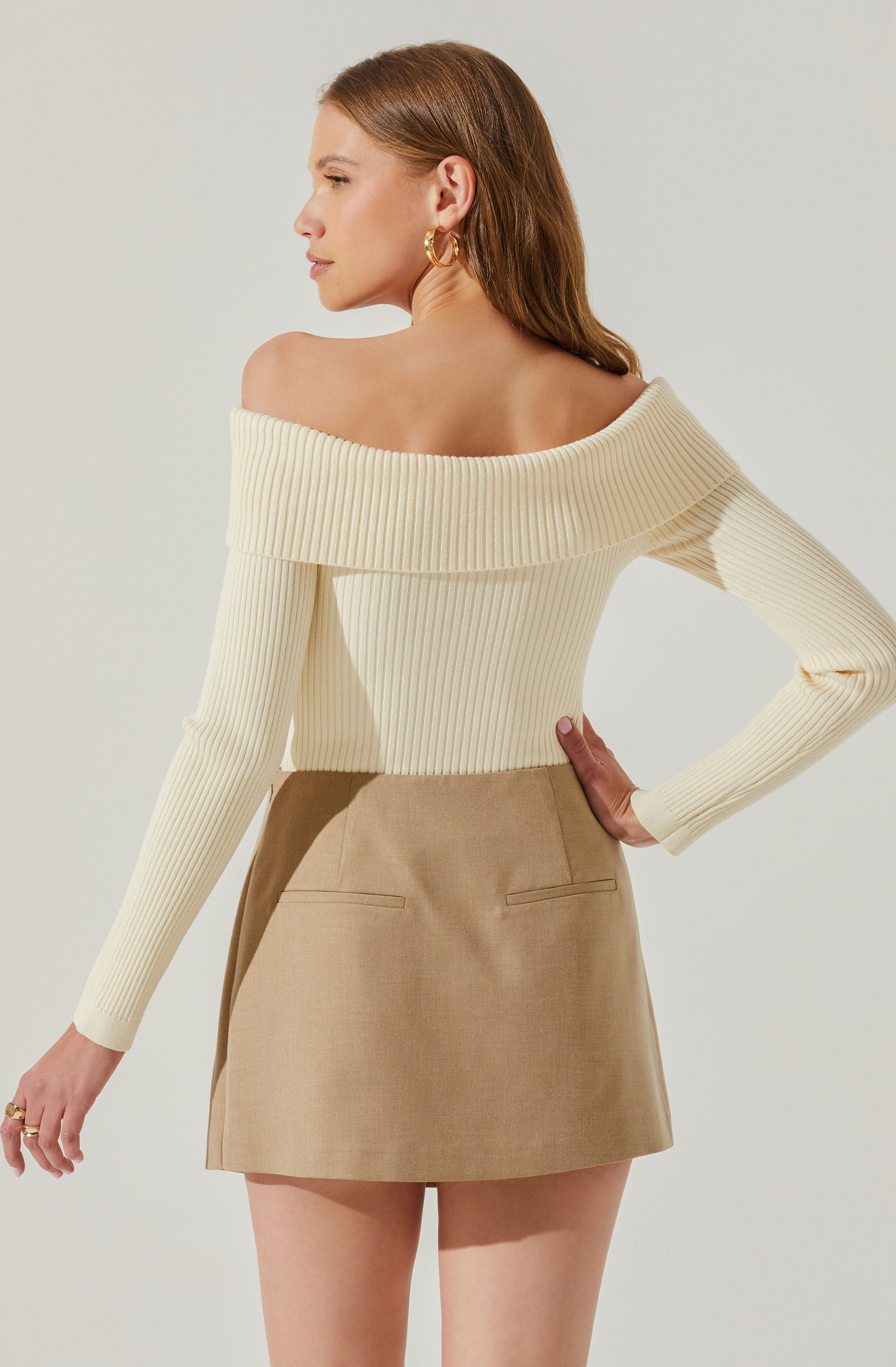 Ainsley Ribbed Off Shoulder Sweater-Aljck