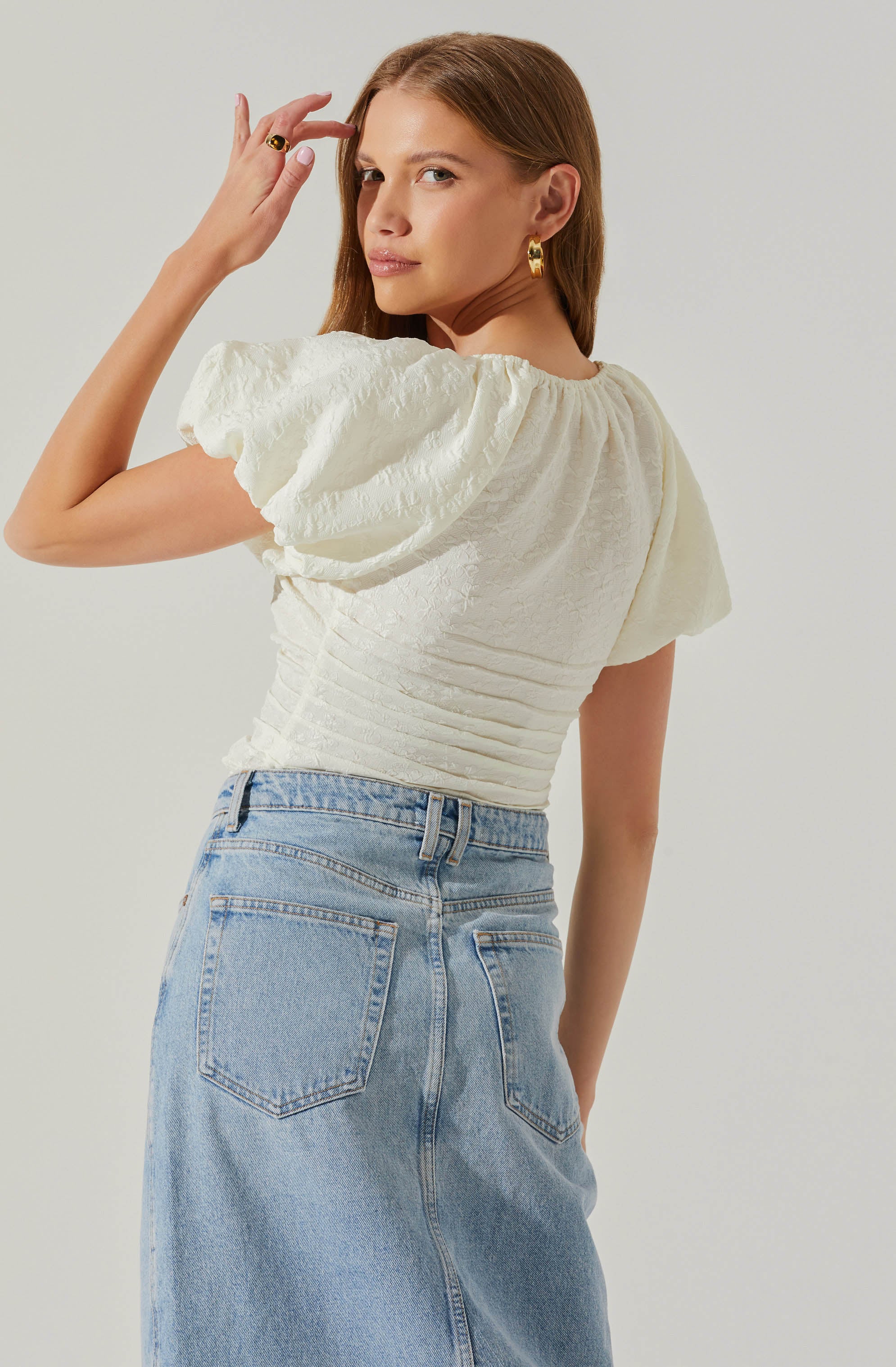 Tameka Textured Ruched Puff Sleeve Top-Aljck