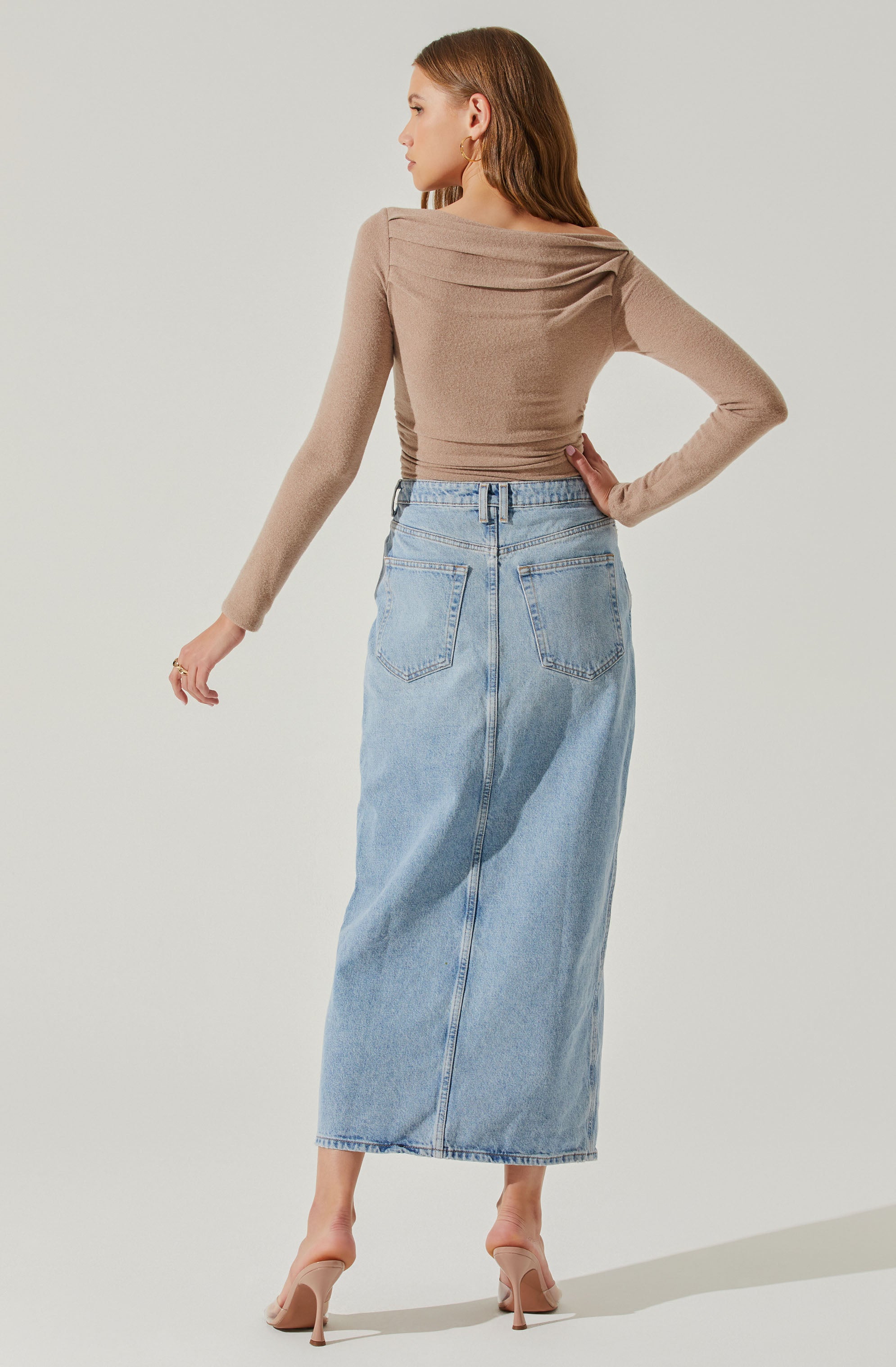 Xiomara Ruched Off Shoulder Long Sleeve Bodysuit-Aljck