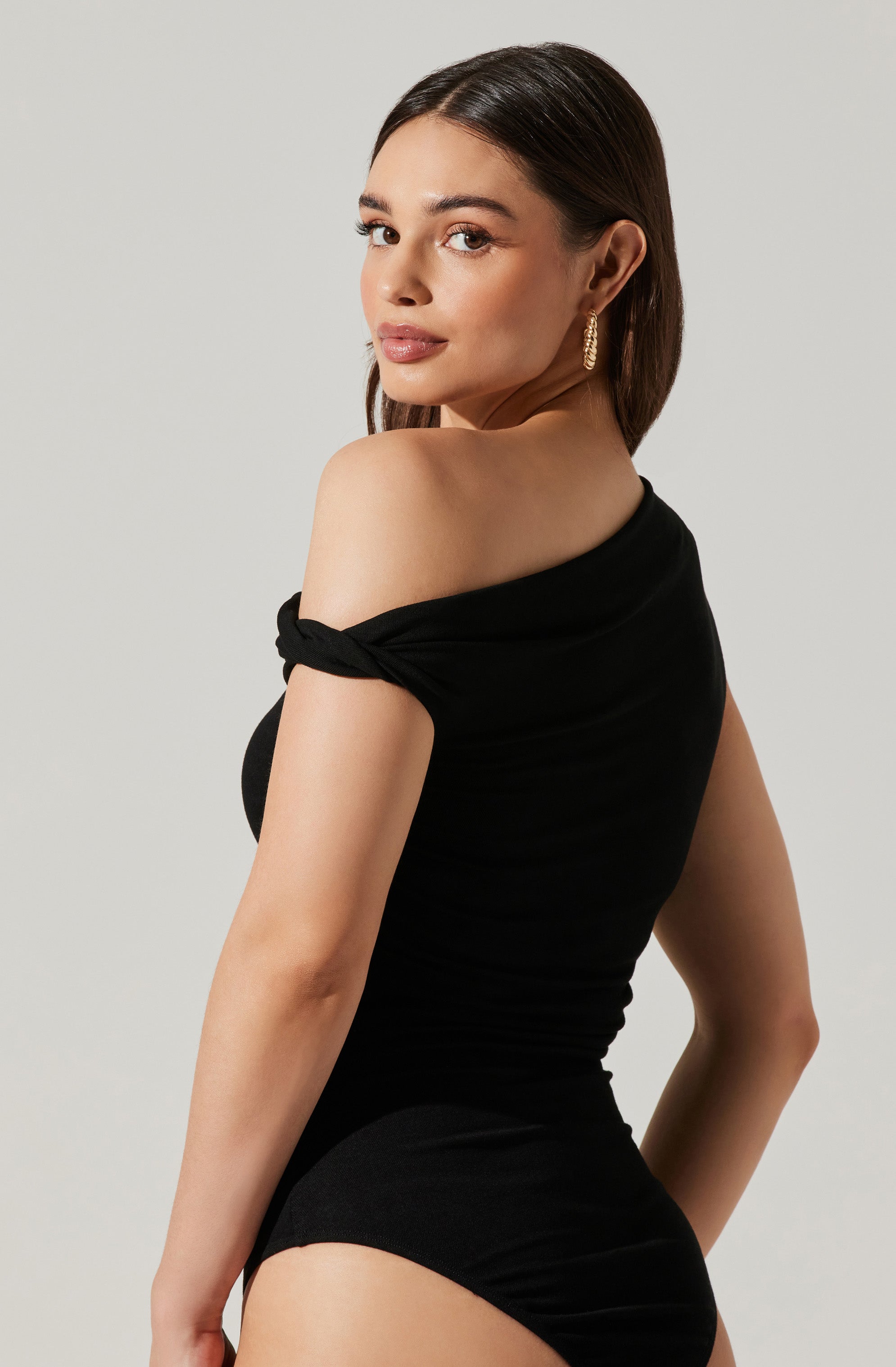 Fiora Asymmetrical Bodysuit-Aljck