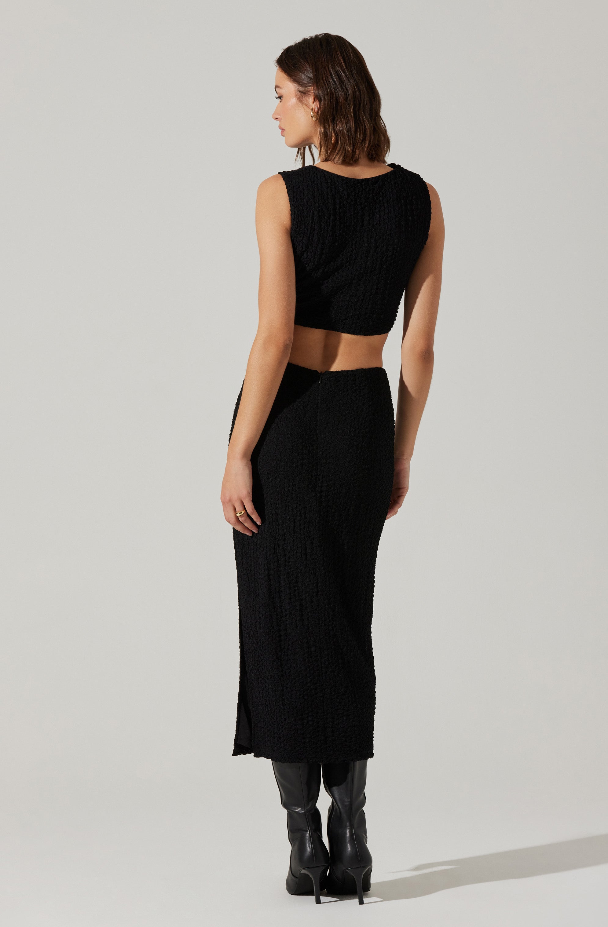 Keely Textured Sleeveless Crop Top-Aljck