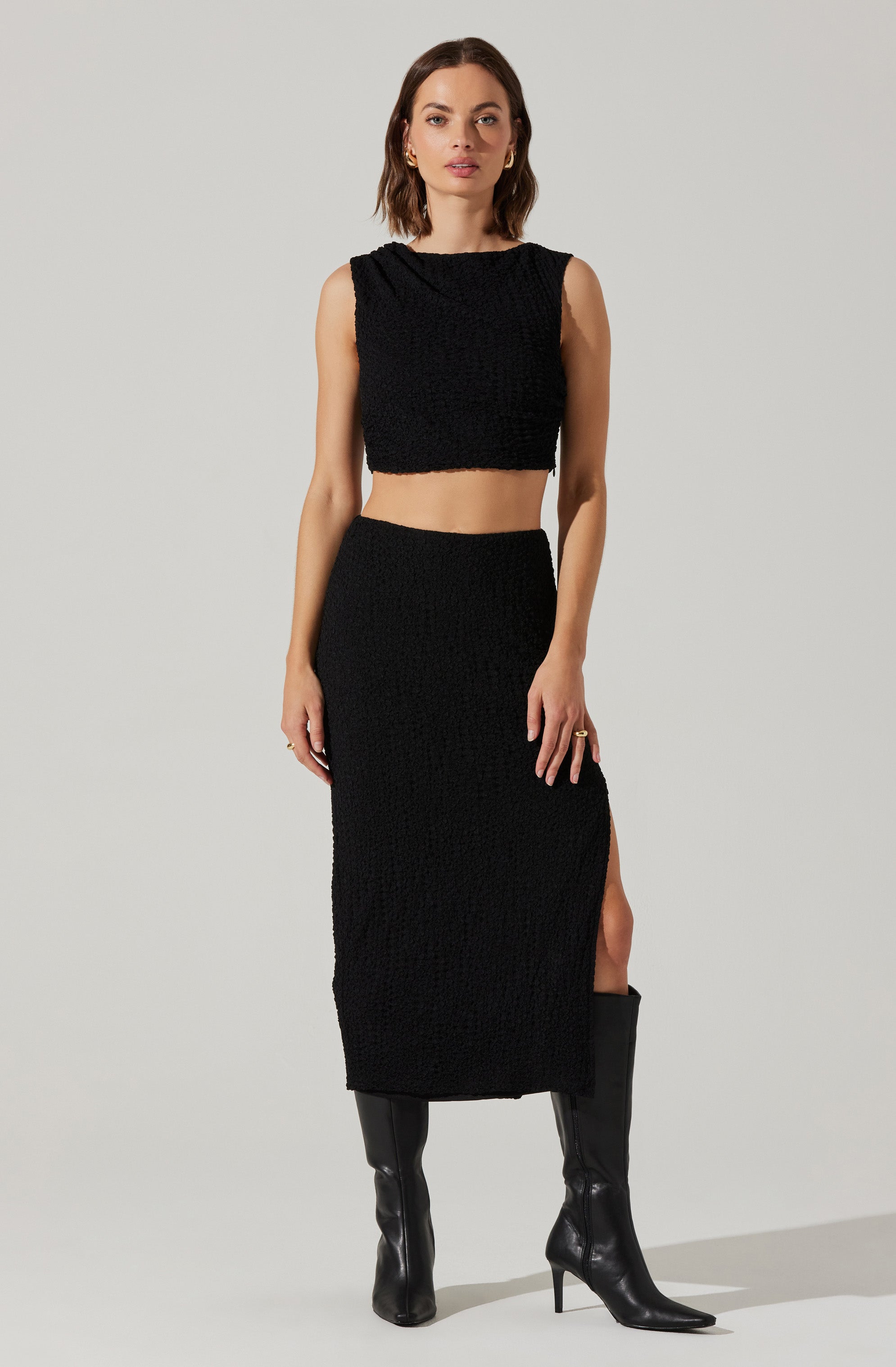 Keely Textured Sleeveless Crop Top-Aljck