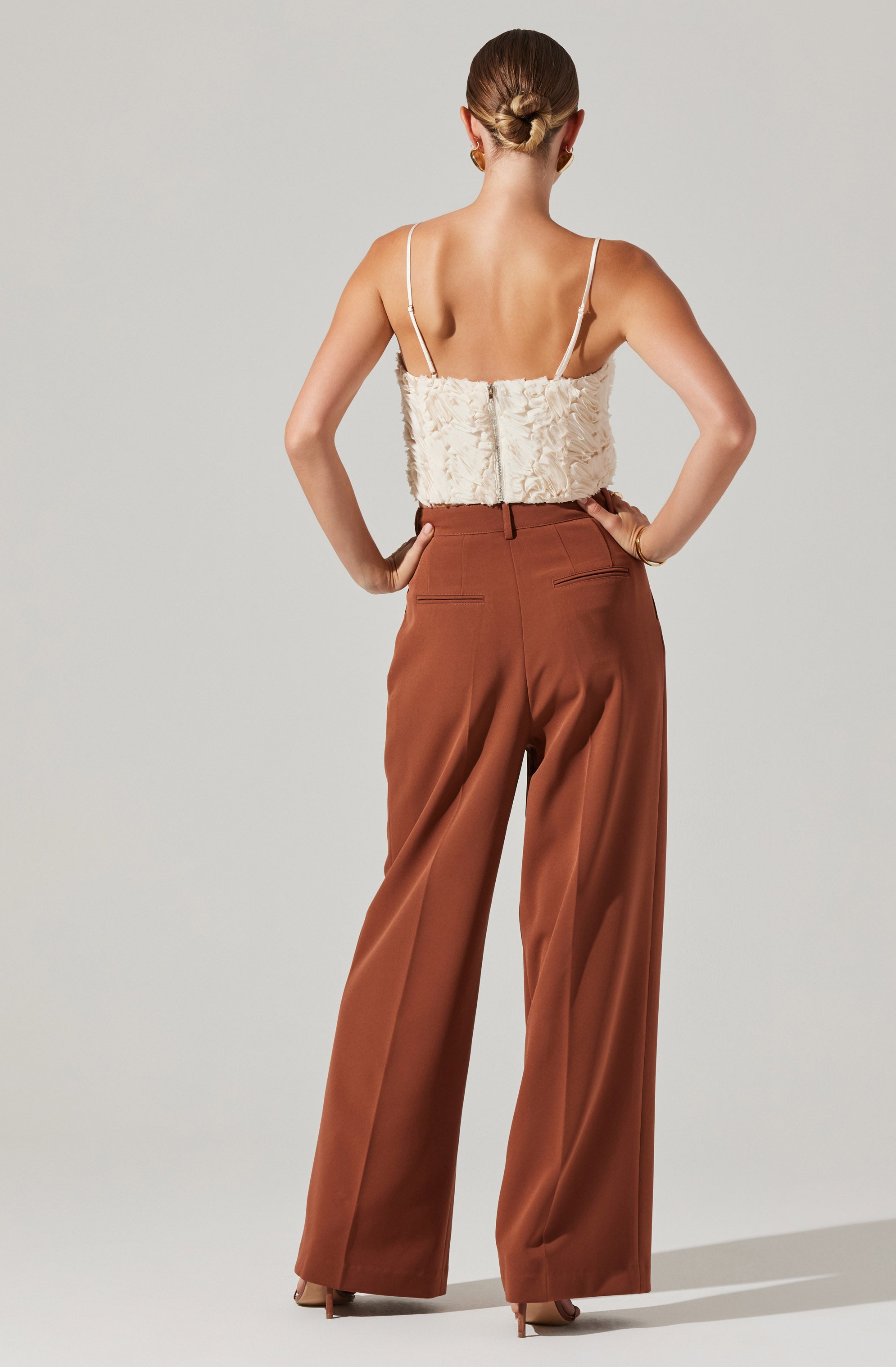 Kalinda 3D Texture Crop Top-Aljck