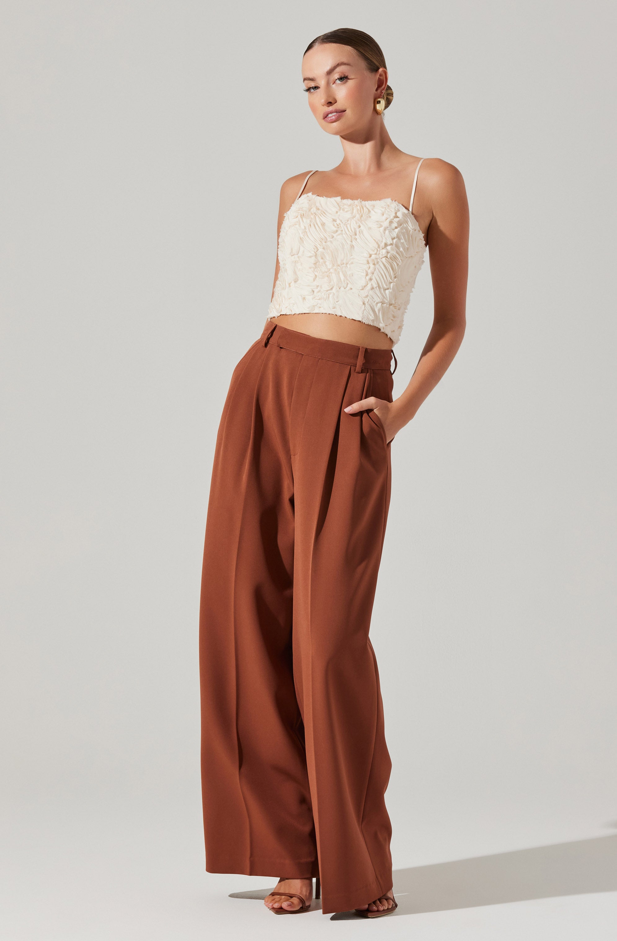 Kalinda 3D Texture Crop Top-Aljck