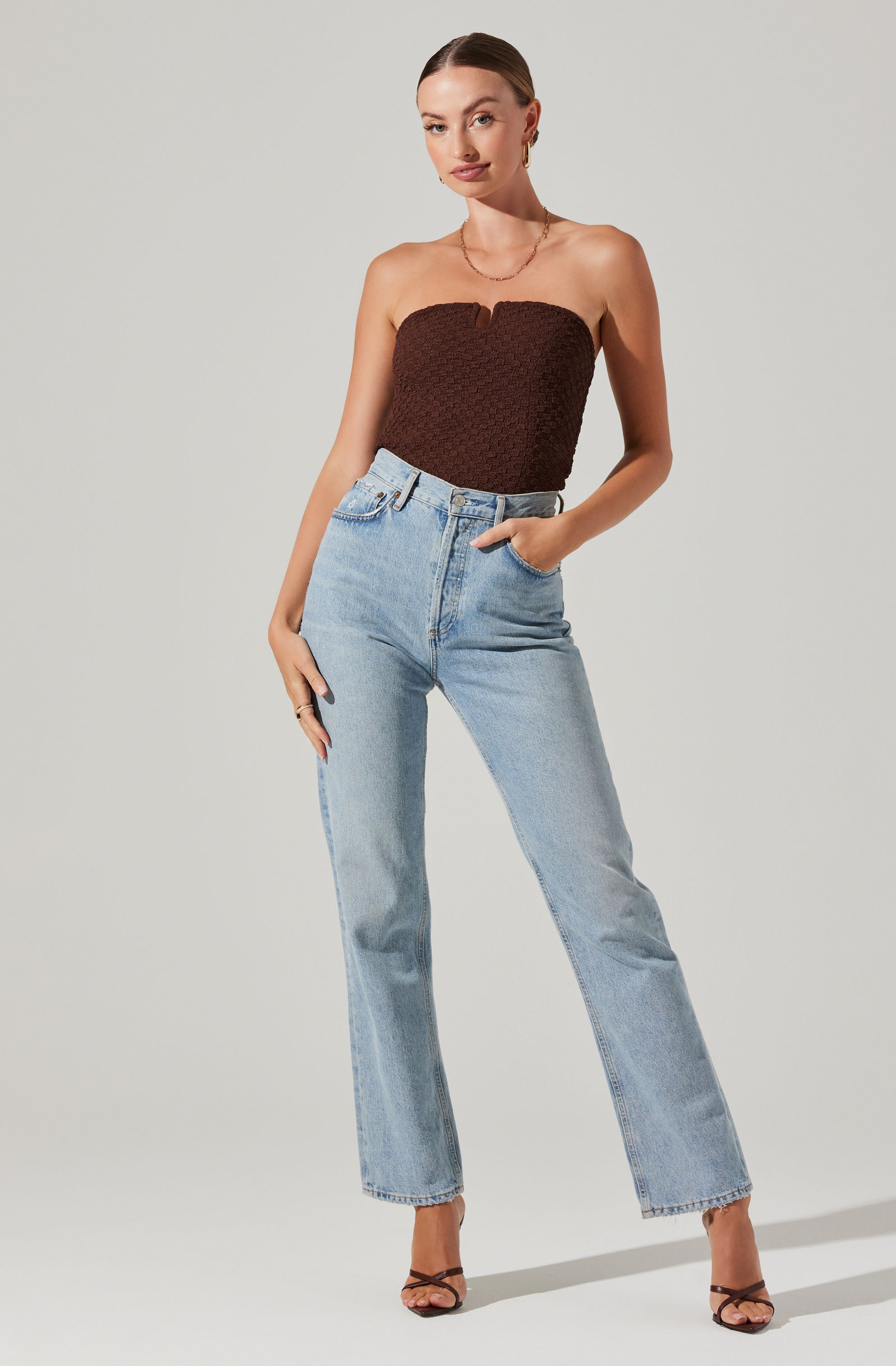Kenya Textured Strapless Top-Aljck