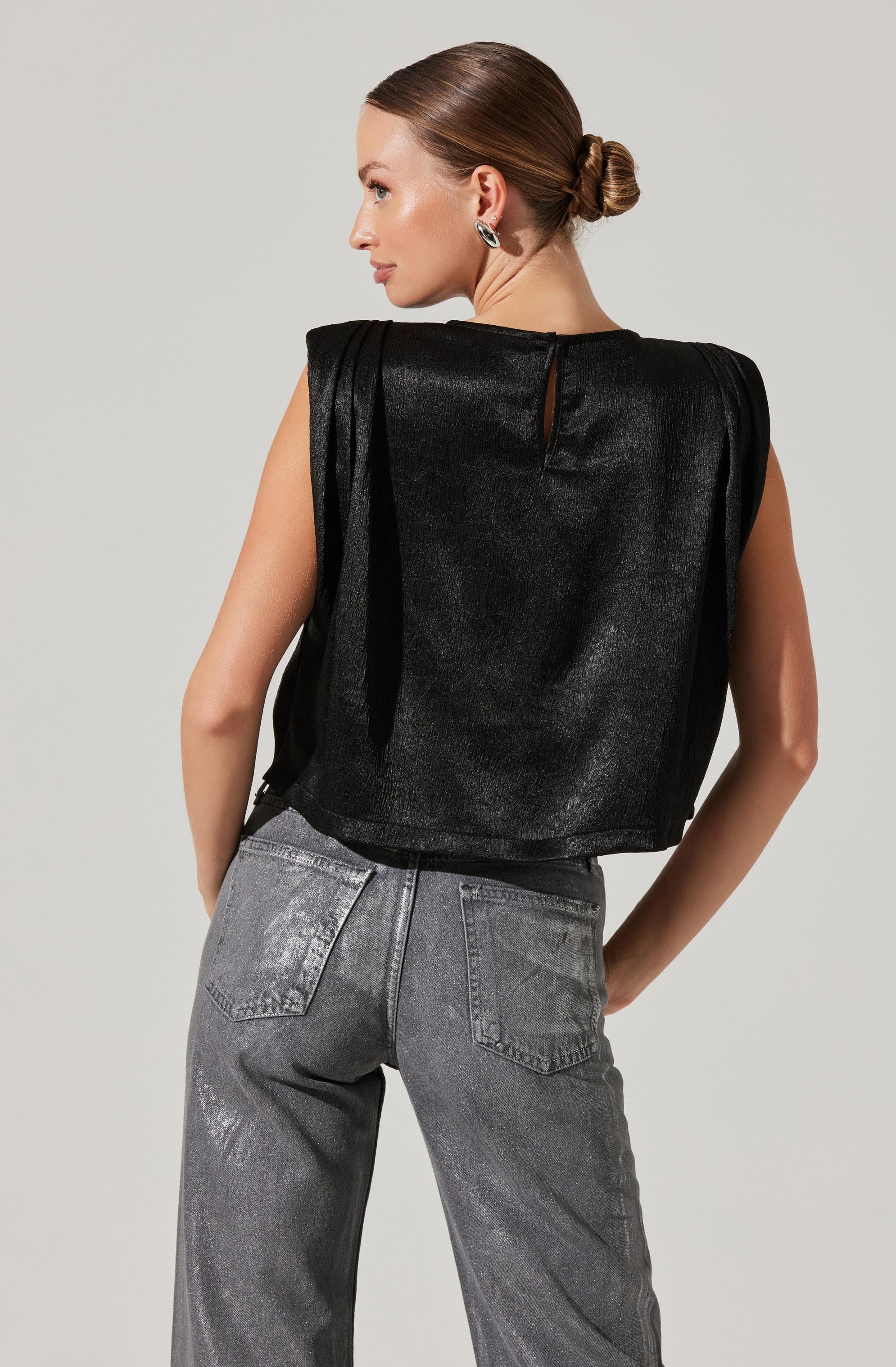 Isola Boxy Shoulder Pad Top-Aljck