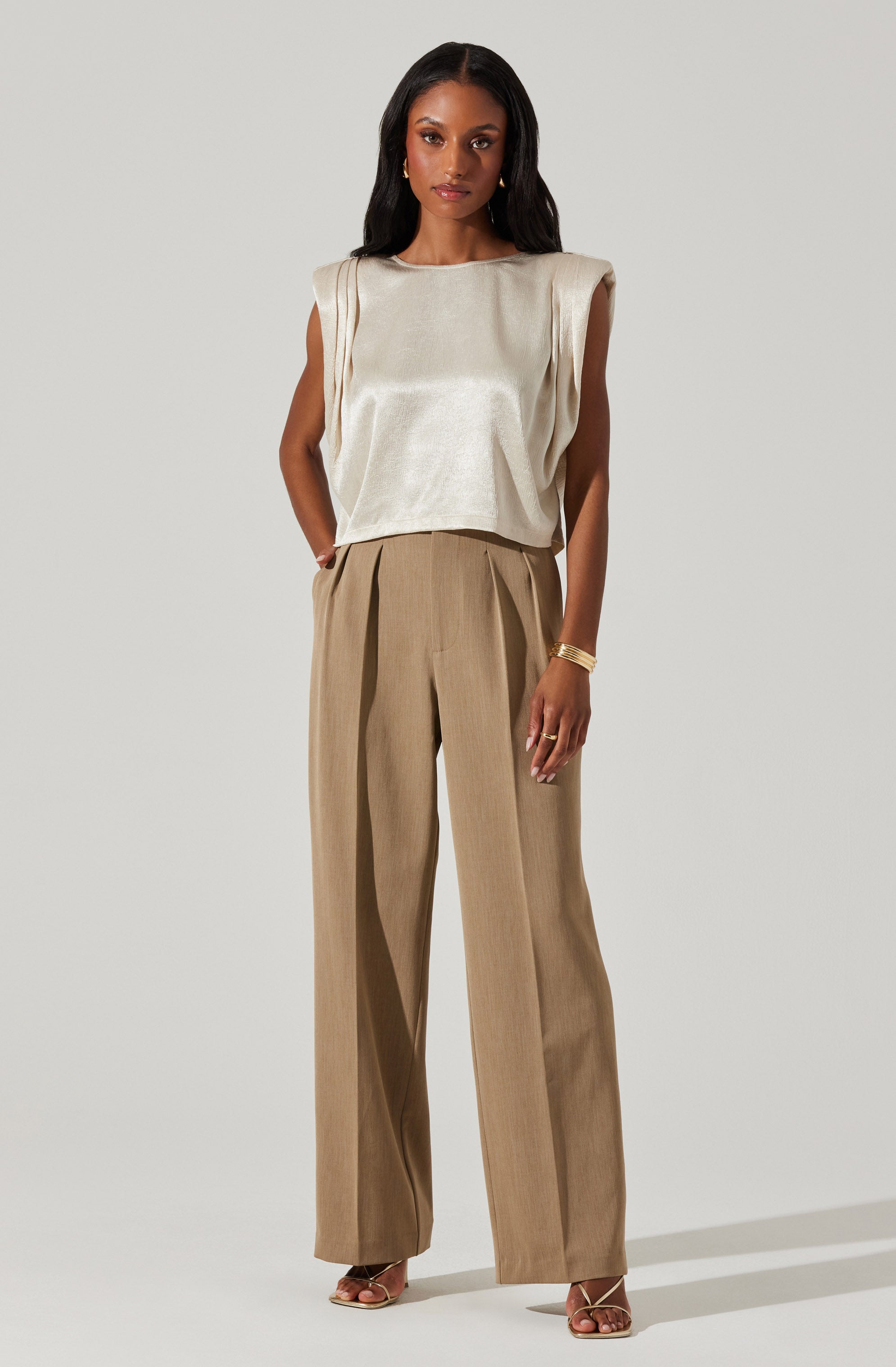 Isola Boxy Shoulder Pad Top-Aljck