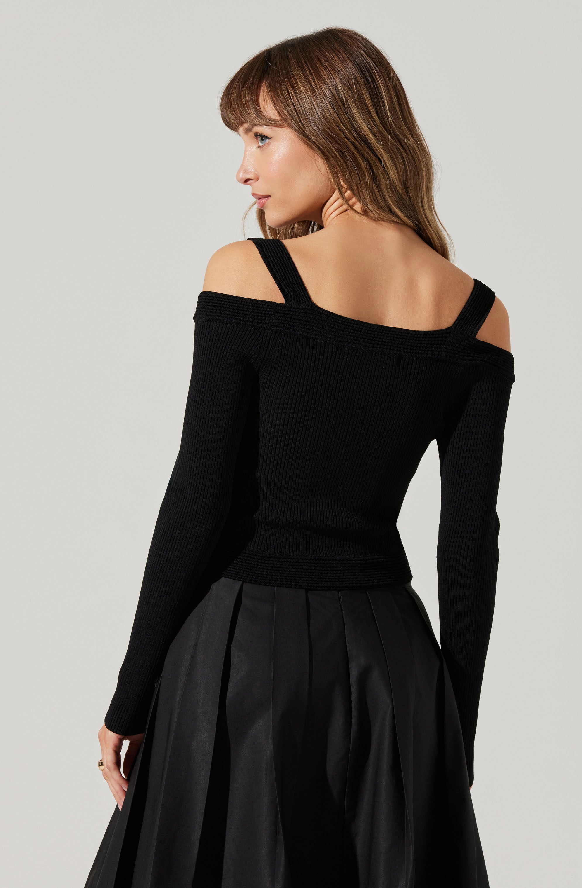 Pacey Ribbed Cold Shoulder Sweater-Aljck