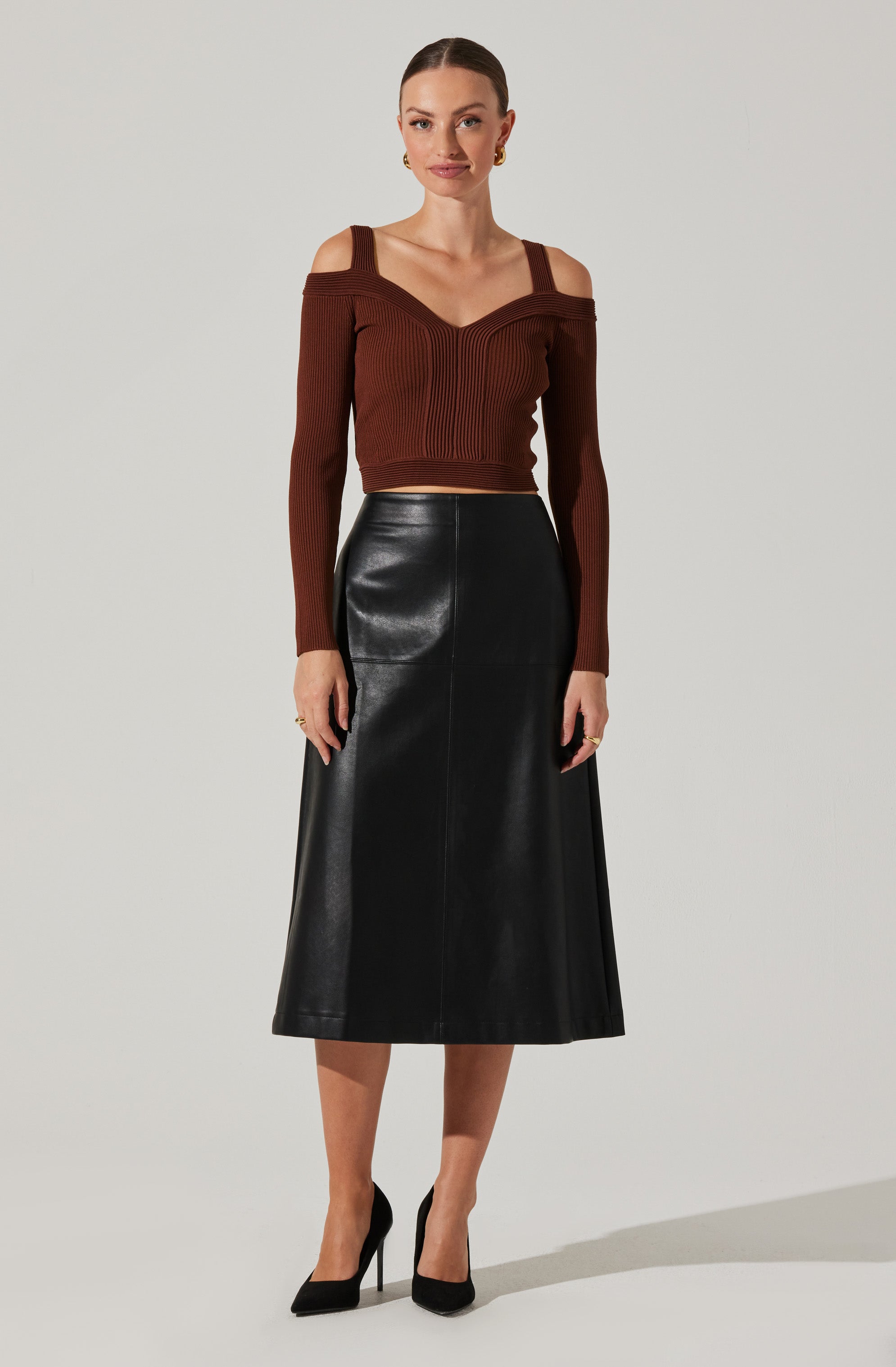 Pacey Ribbed Cold Shoulder Sweater-Aljck