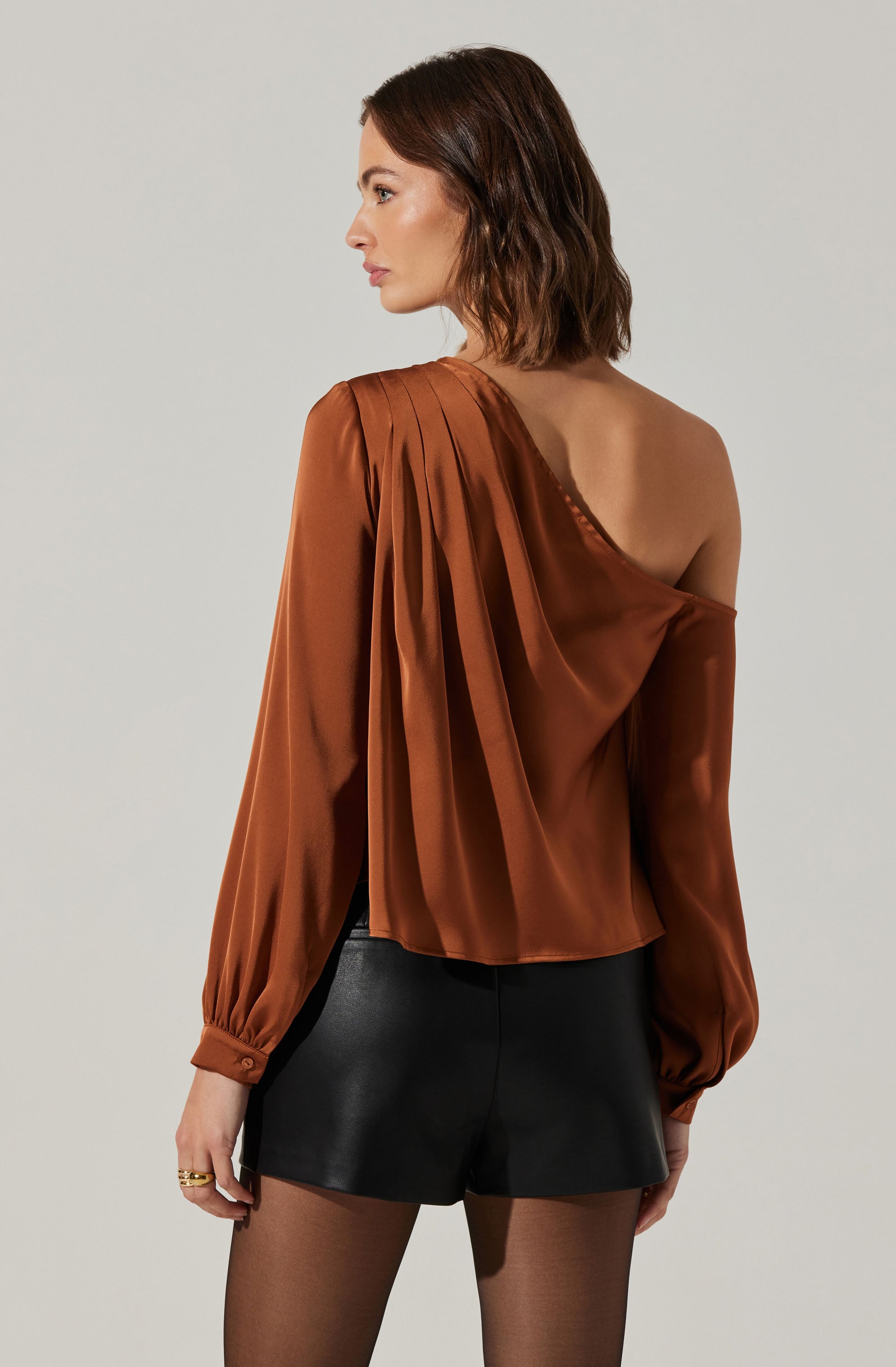 Nieves Satin One Shoulder Top-Aljck