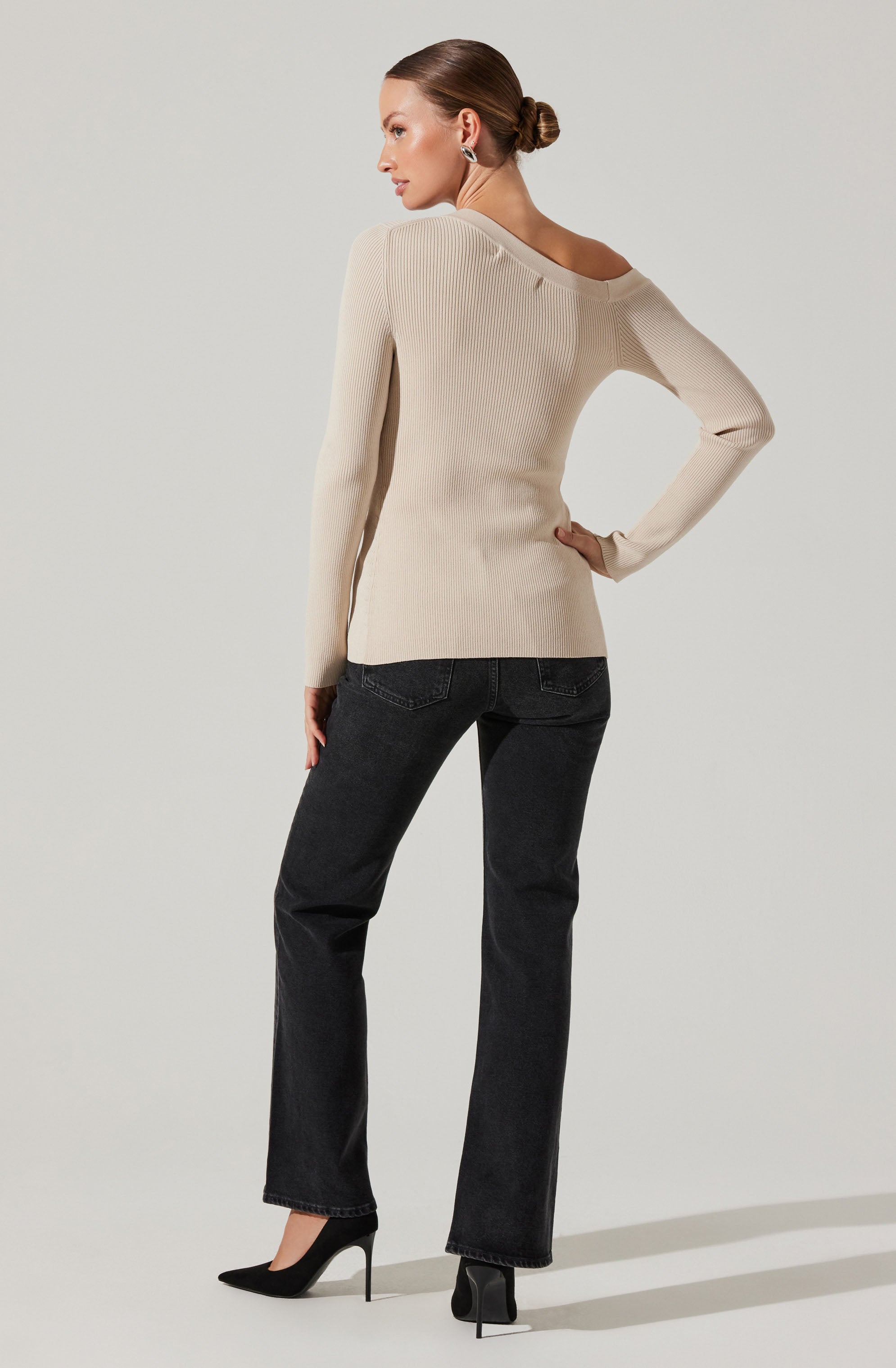 Celin One Shoulder Ribbed Sweater-Aljck