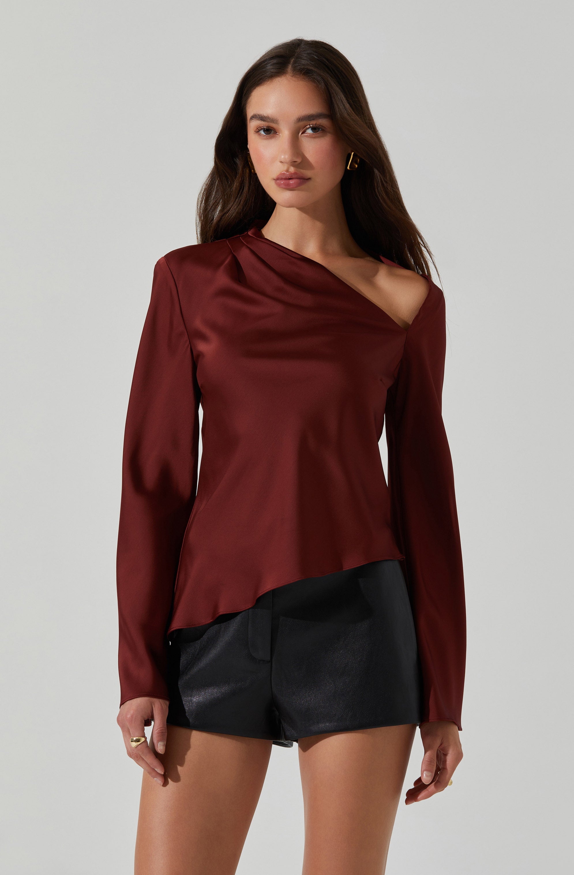 Aniyah Asymmetrical satin top-Aljck