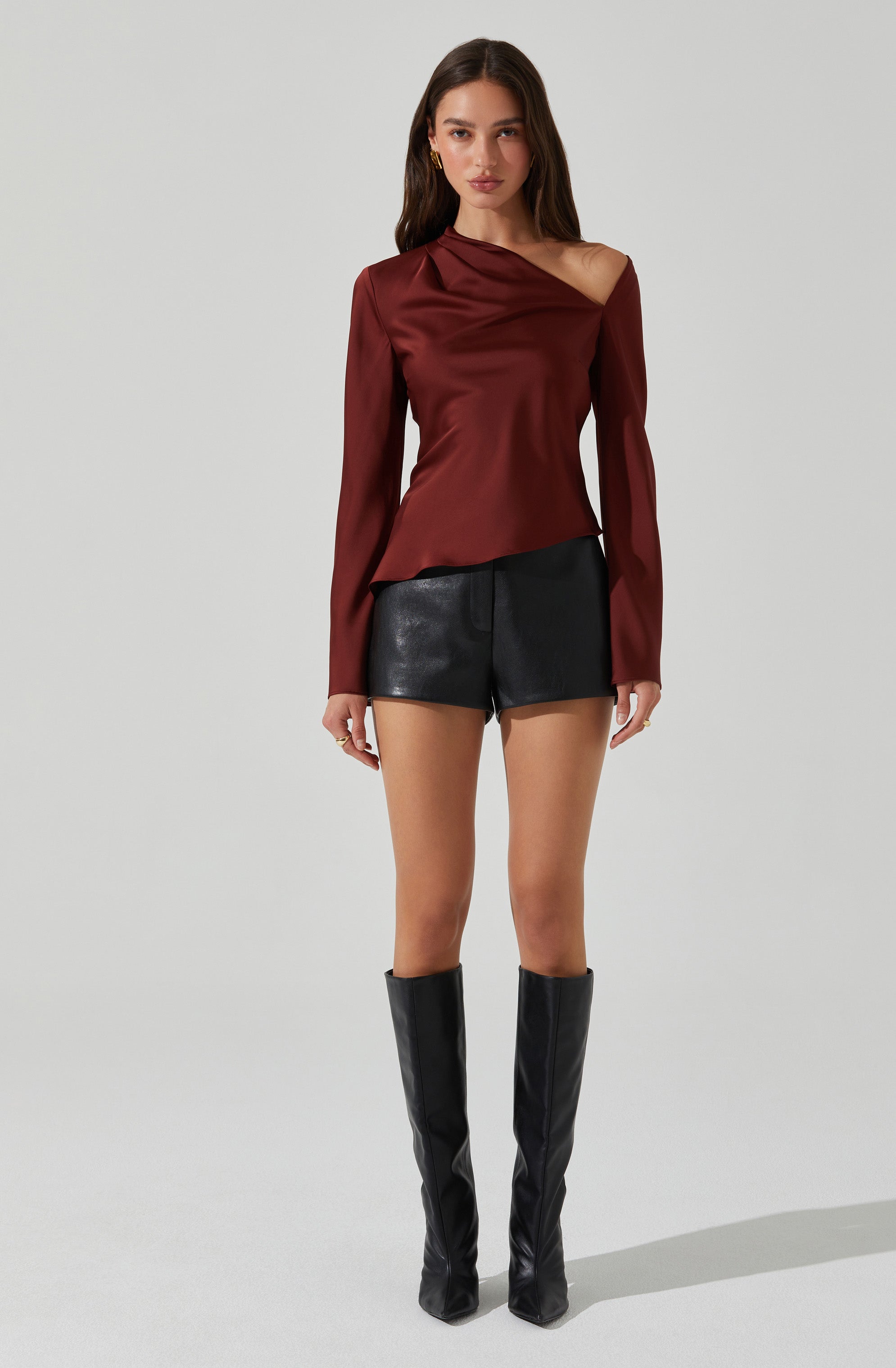 Aniyah Asymmetrical satin top-Aljck