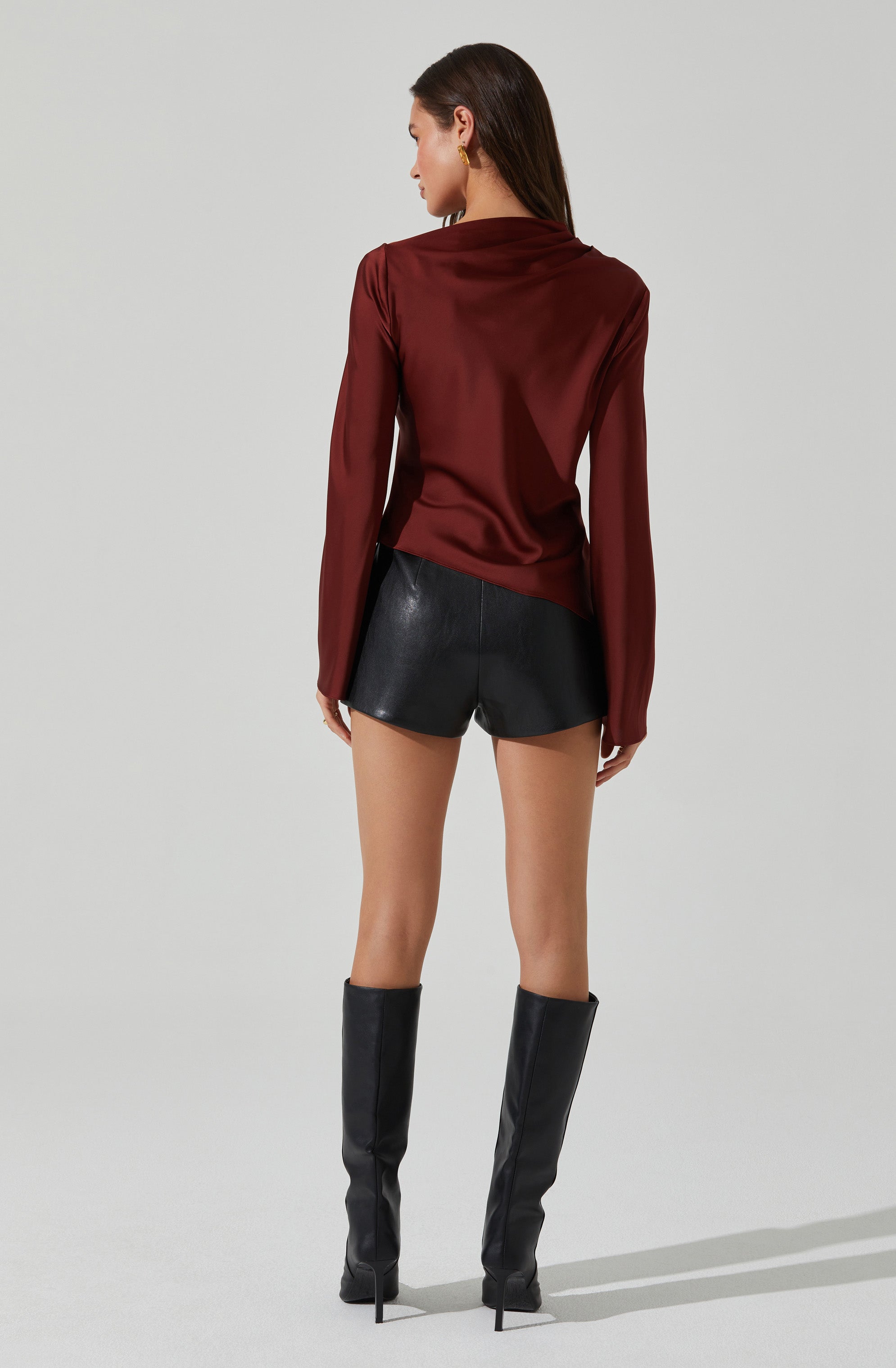 Aniyah Asymmetrical satin top-Aljck