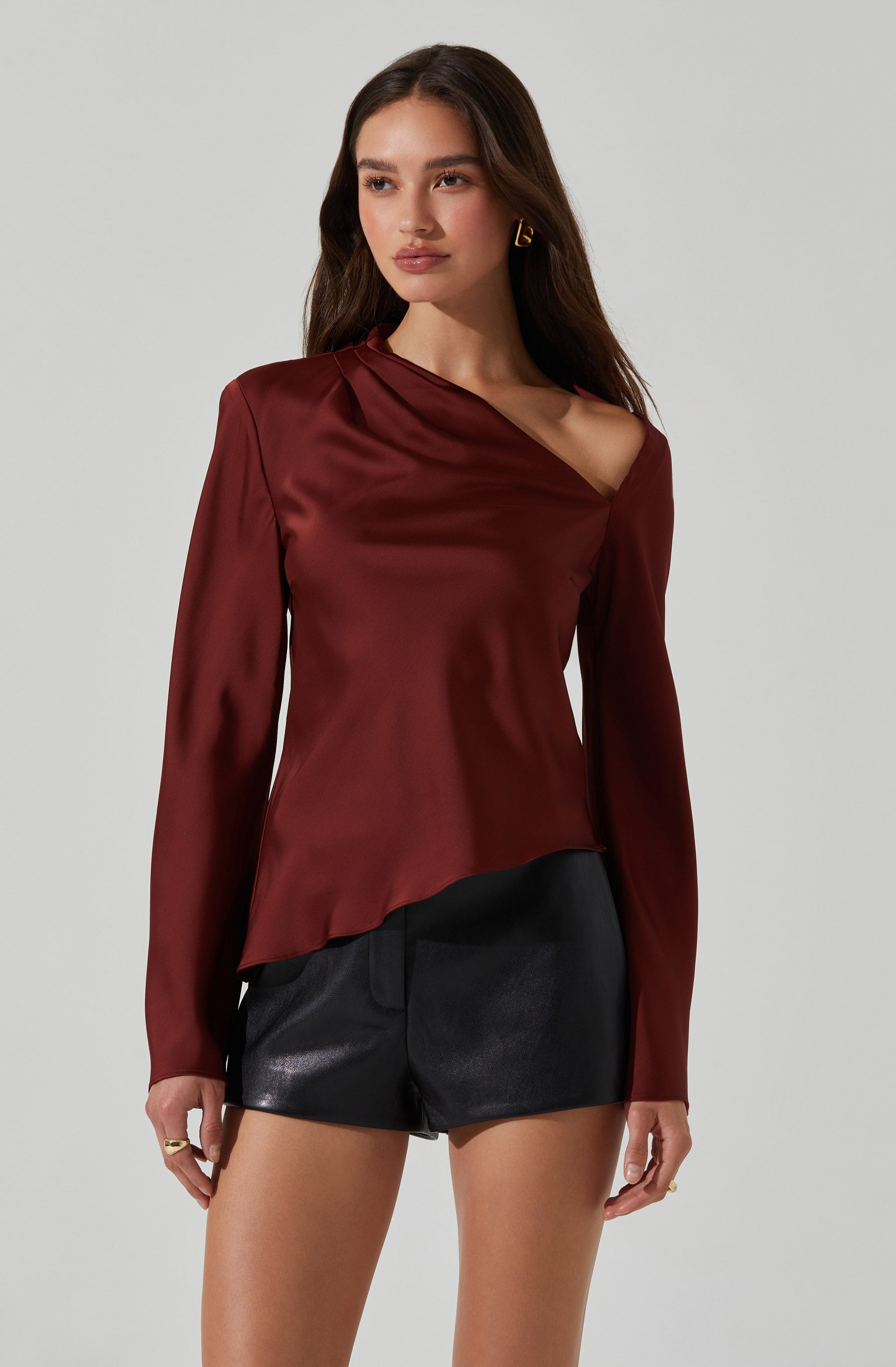 Aniyah Asymmetrical satin top-Aljck