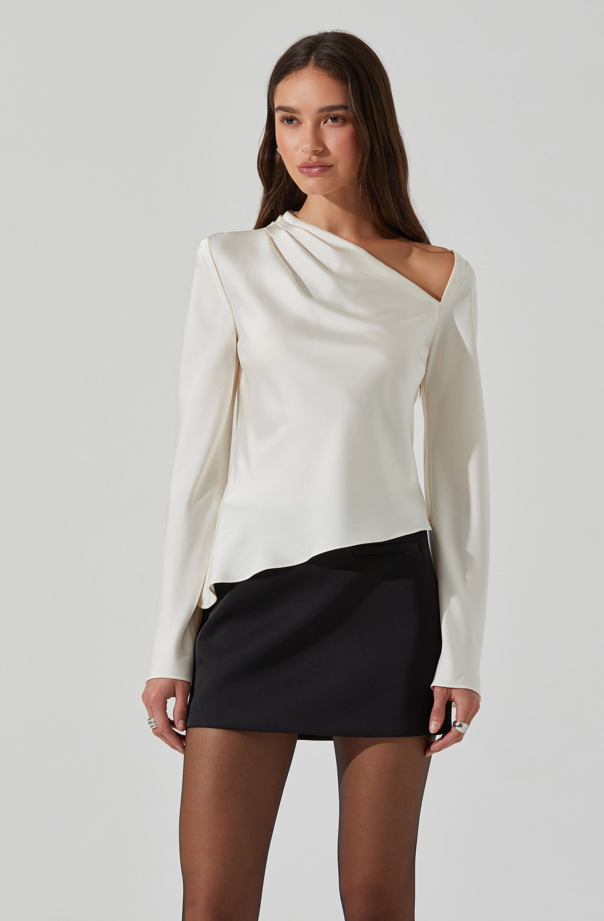 Aniyah Asymmetrical satin top-Aljck