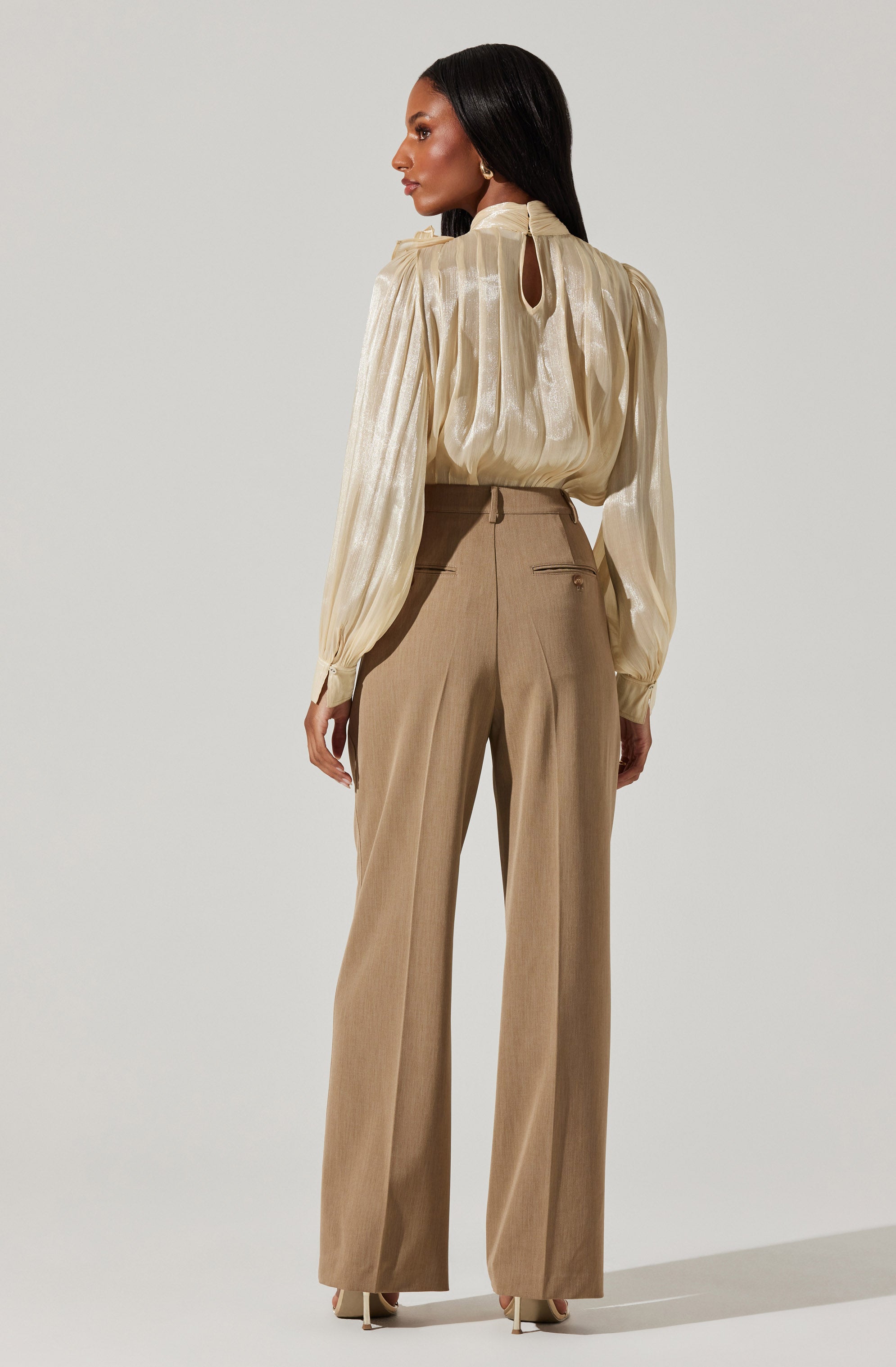 Seren Shimmer Ruffle Detail Top-Aljck