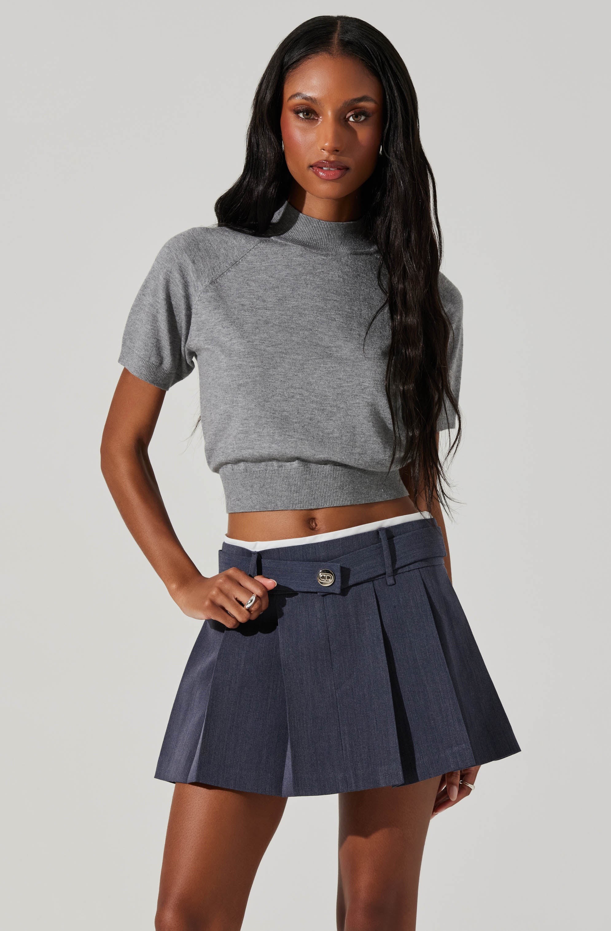 Larine Cropped Mock Neck Sweater-Aljck