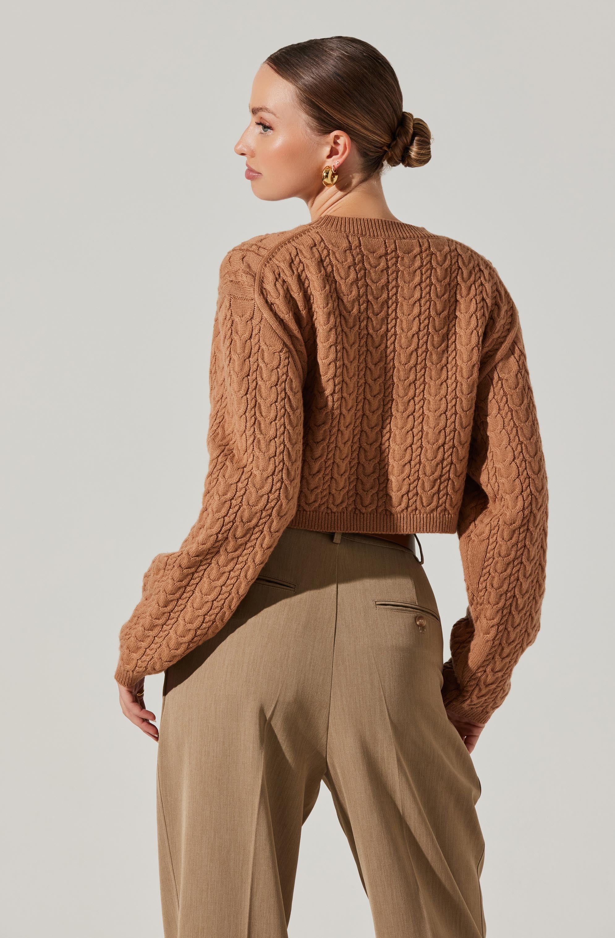 Jorah Cropped Cable Knit Sweater-Aljck