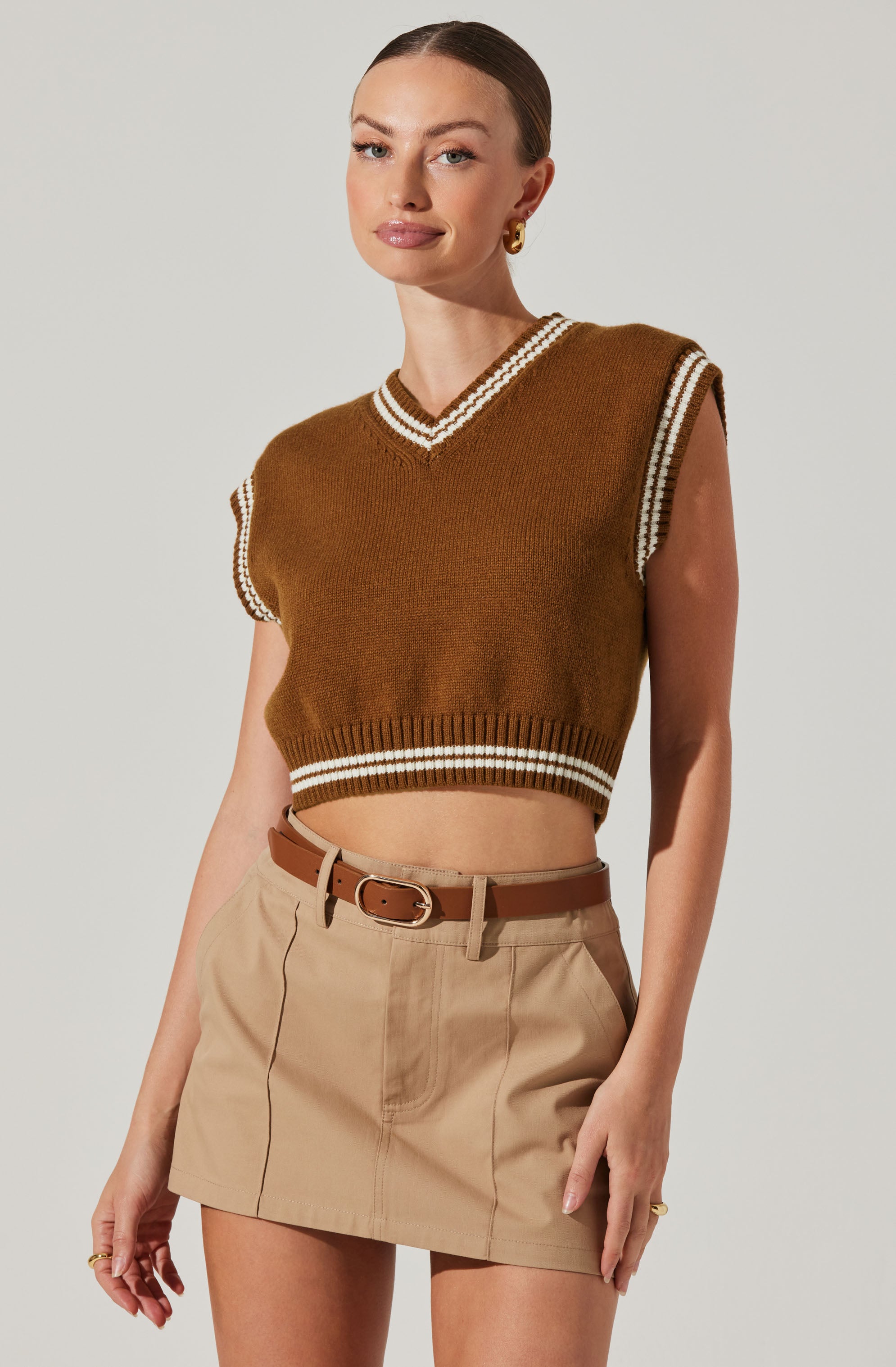 Kirby V-Neck Cropped Sweater Vest-Aljck