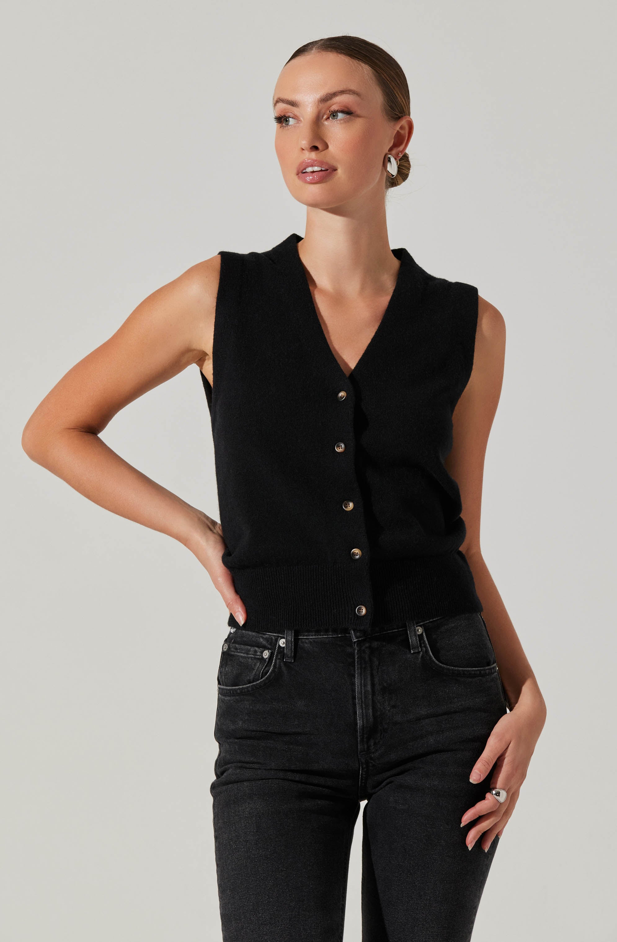 Eira Button-Up Sweater Vest-Aljck
