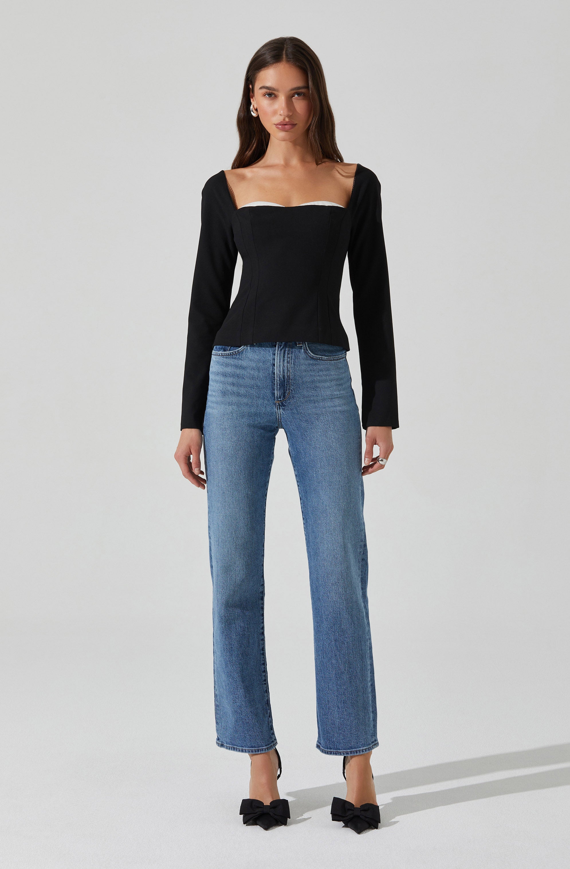 Whitley Peekaboo Contrast Top-Aljck
