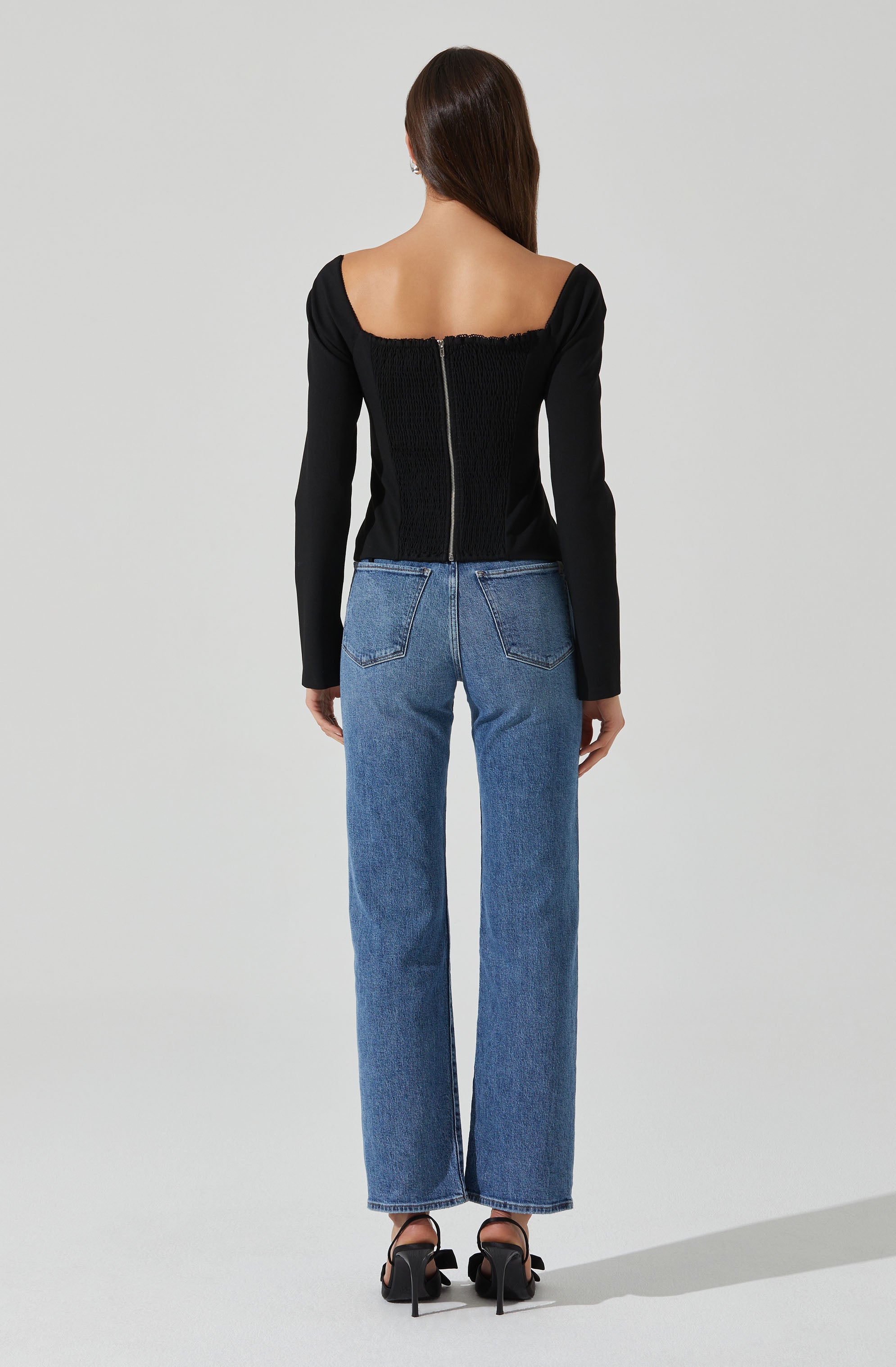 Whitley Peekaboo Contrast Top-Aljck