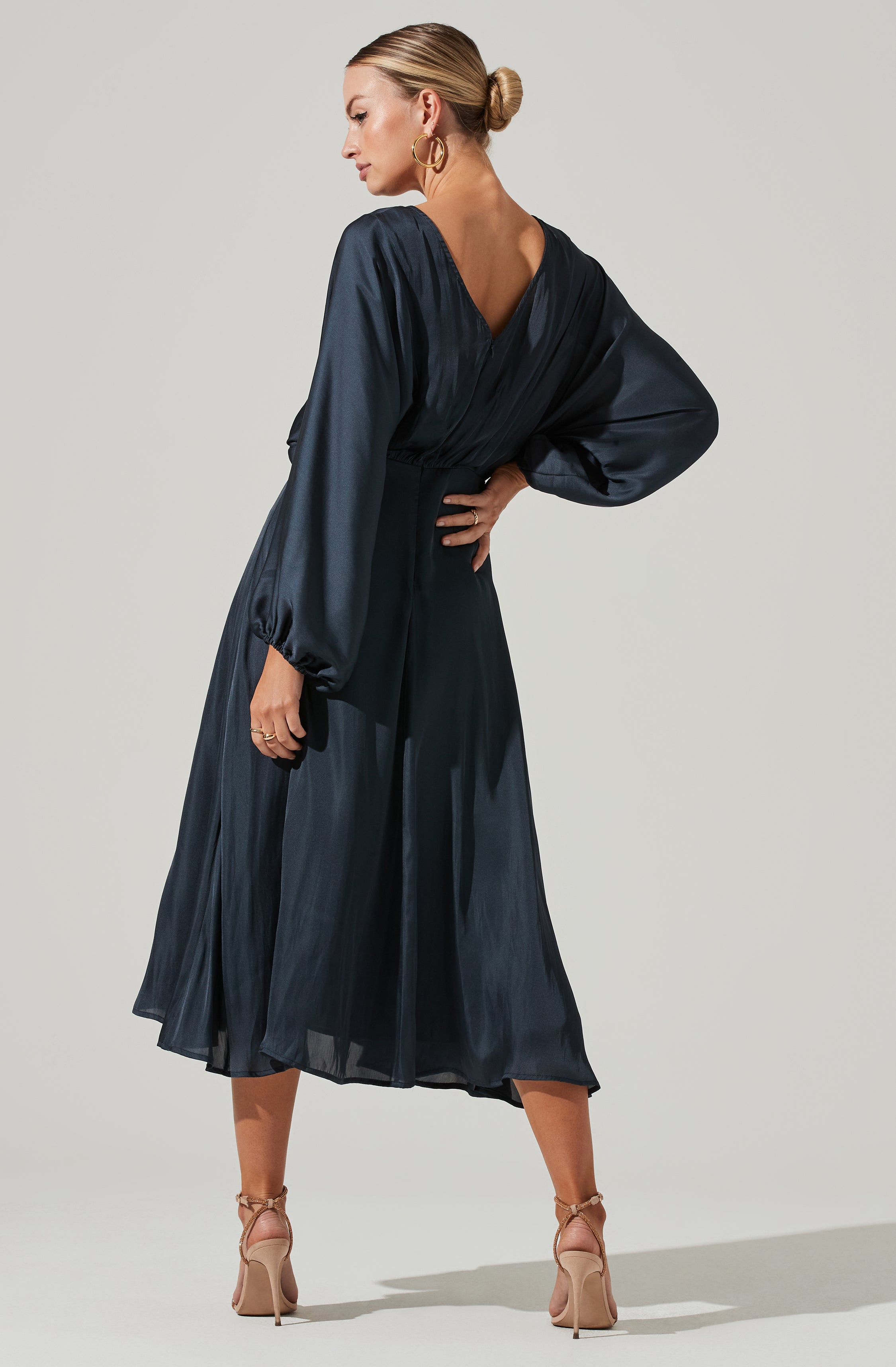 Marin Dolman Sleeve Midi Dress-Aljck
