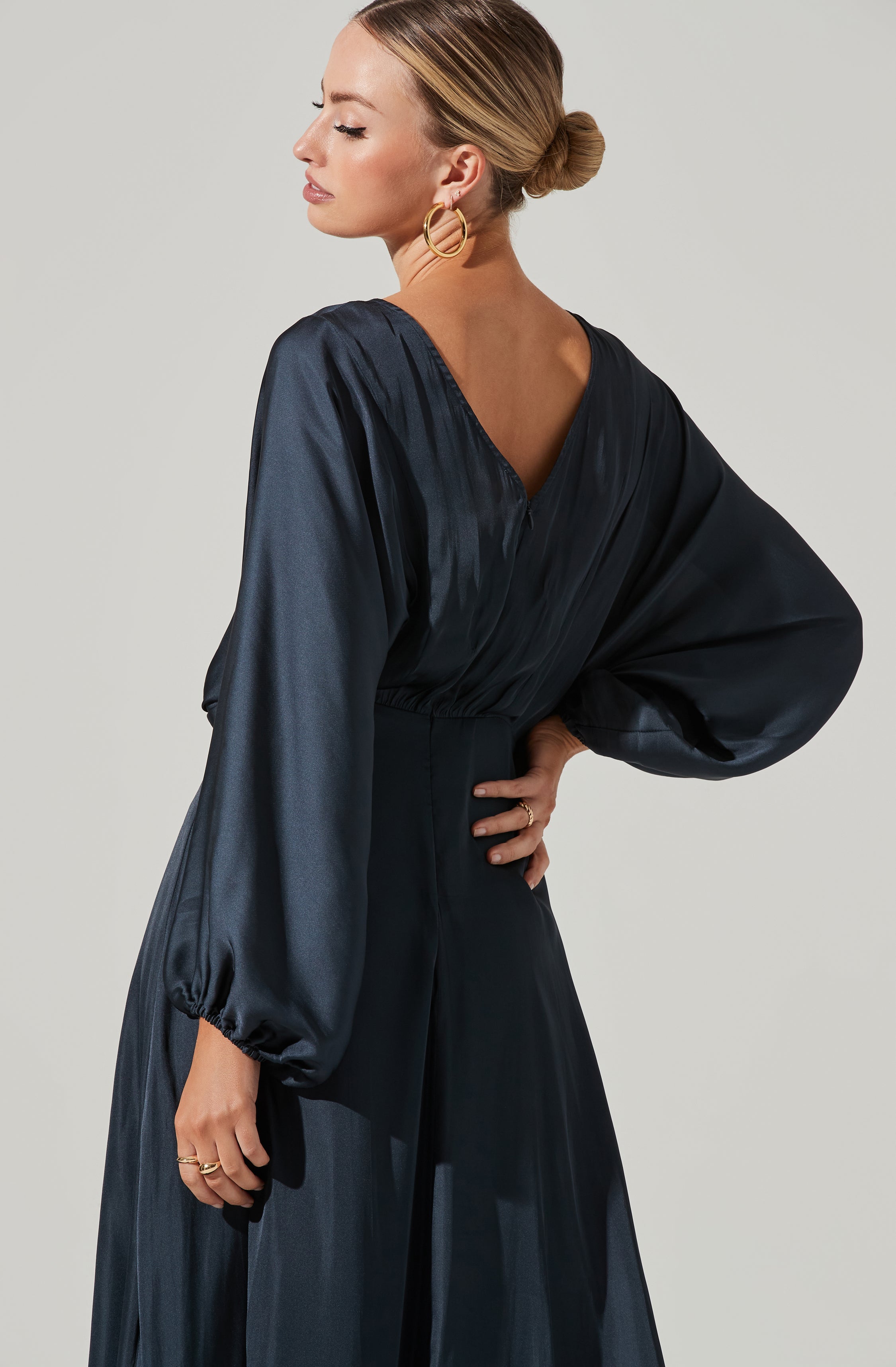 Marin Dolman Sleeve Midi Dress-Aljck