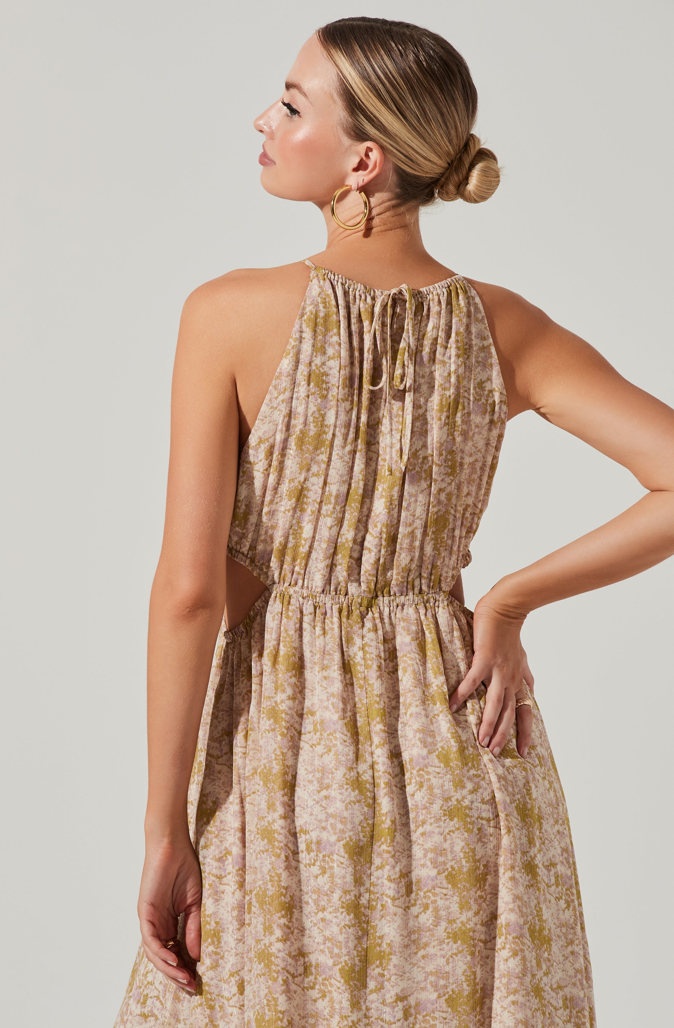 Mid Cutout Sleeveless Maxi Dress-Aljck