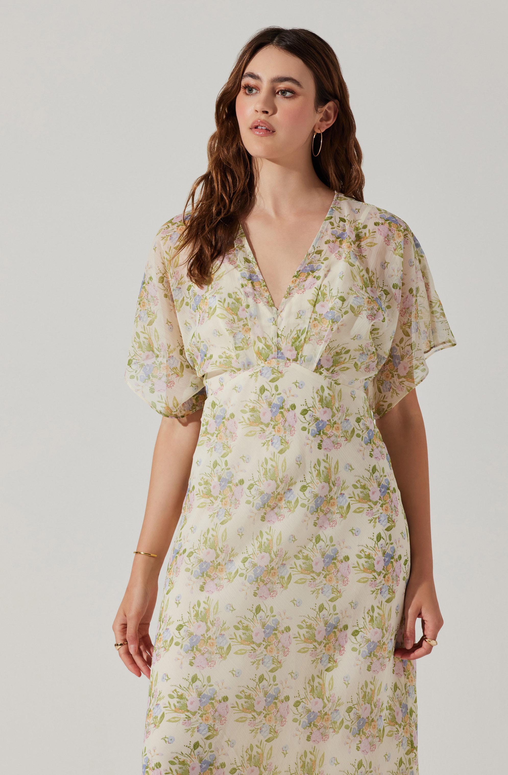 Flutter Sleeve Open Back Maxi Dress-Aljck