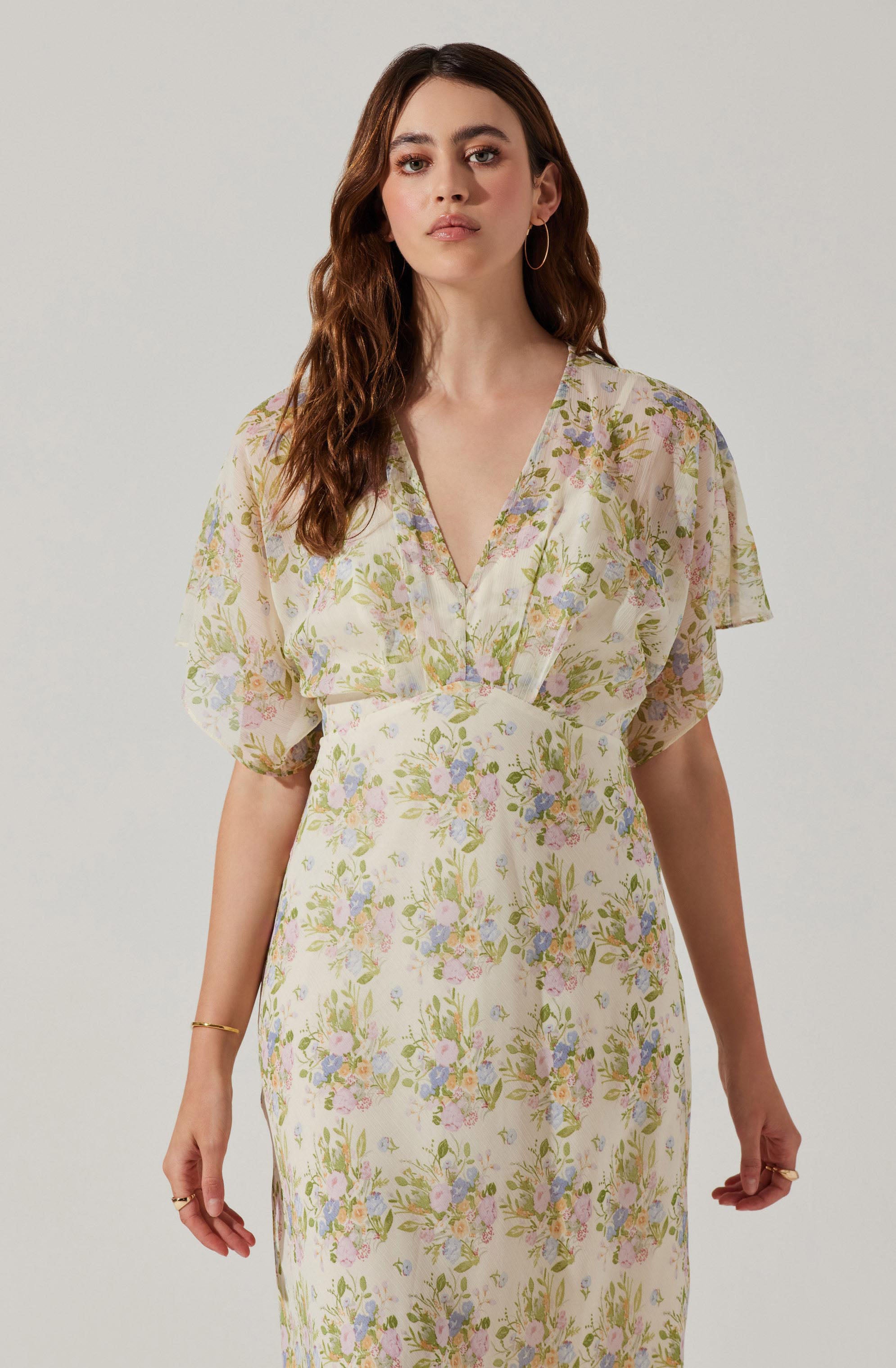 Flutter Sleeve Open Back Maxi Dress-Aljck