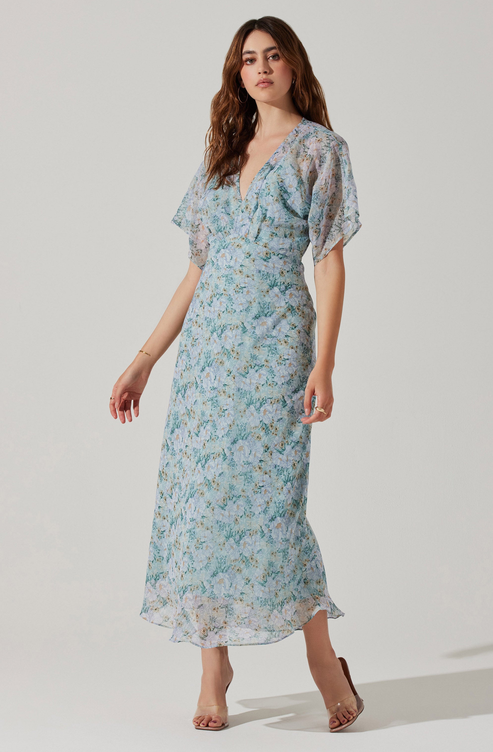 Flutter Sleeve Open Back Maxi Dress-Aljck