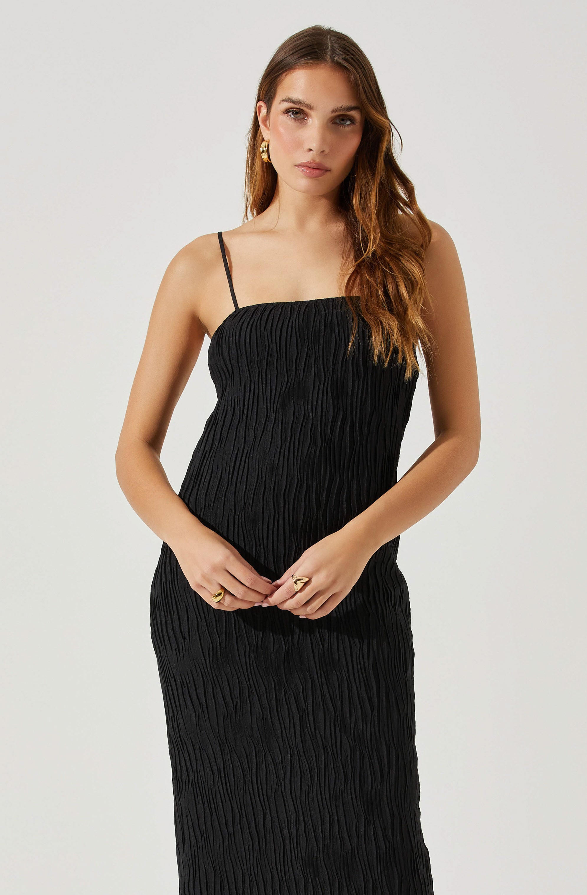 Open Back Plisse Midi Dress-Aljck
