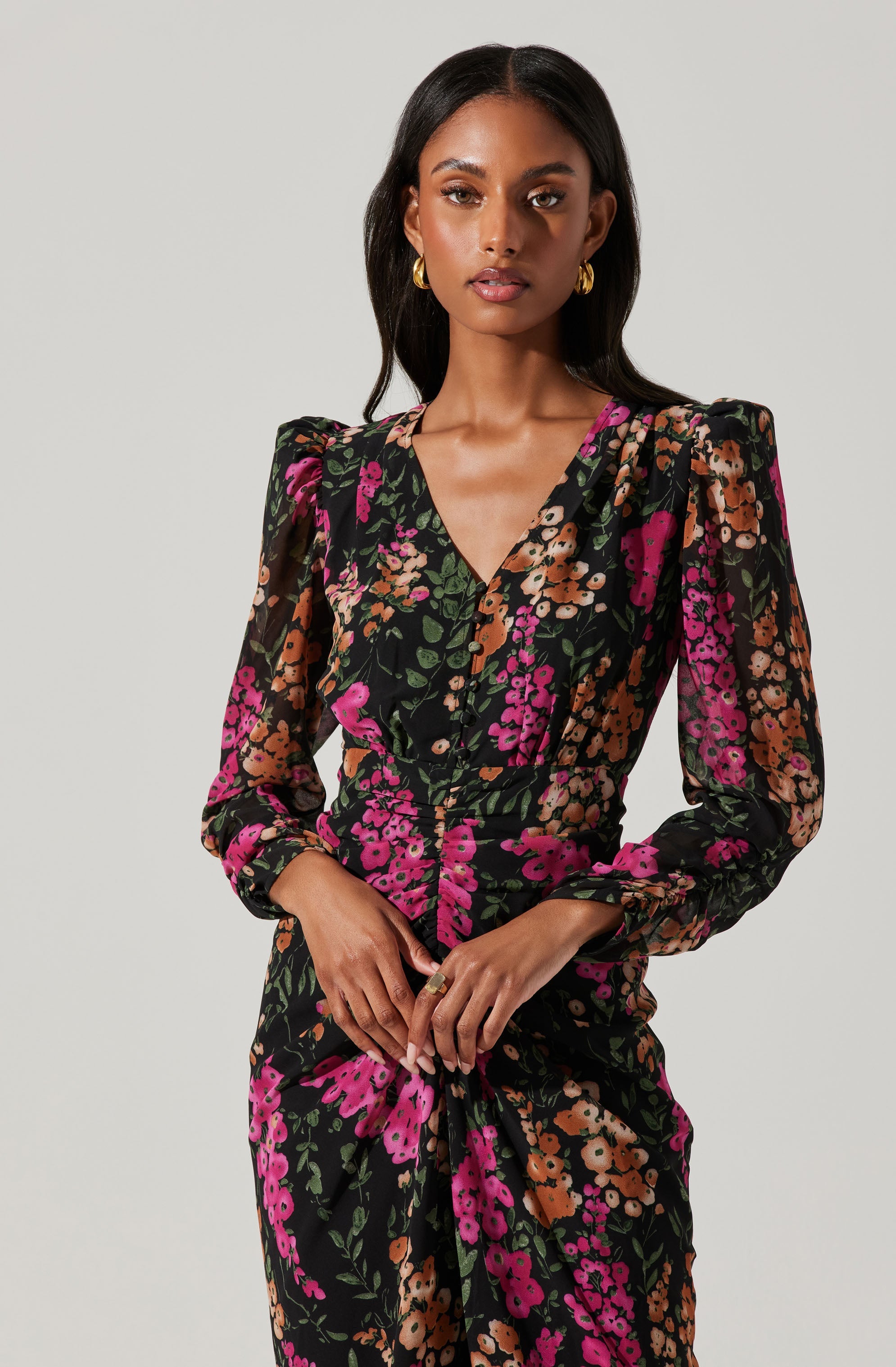Floral Plunge Ruched Long Sleeve Midi Dress-Aljck