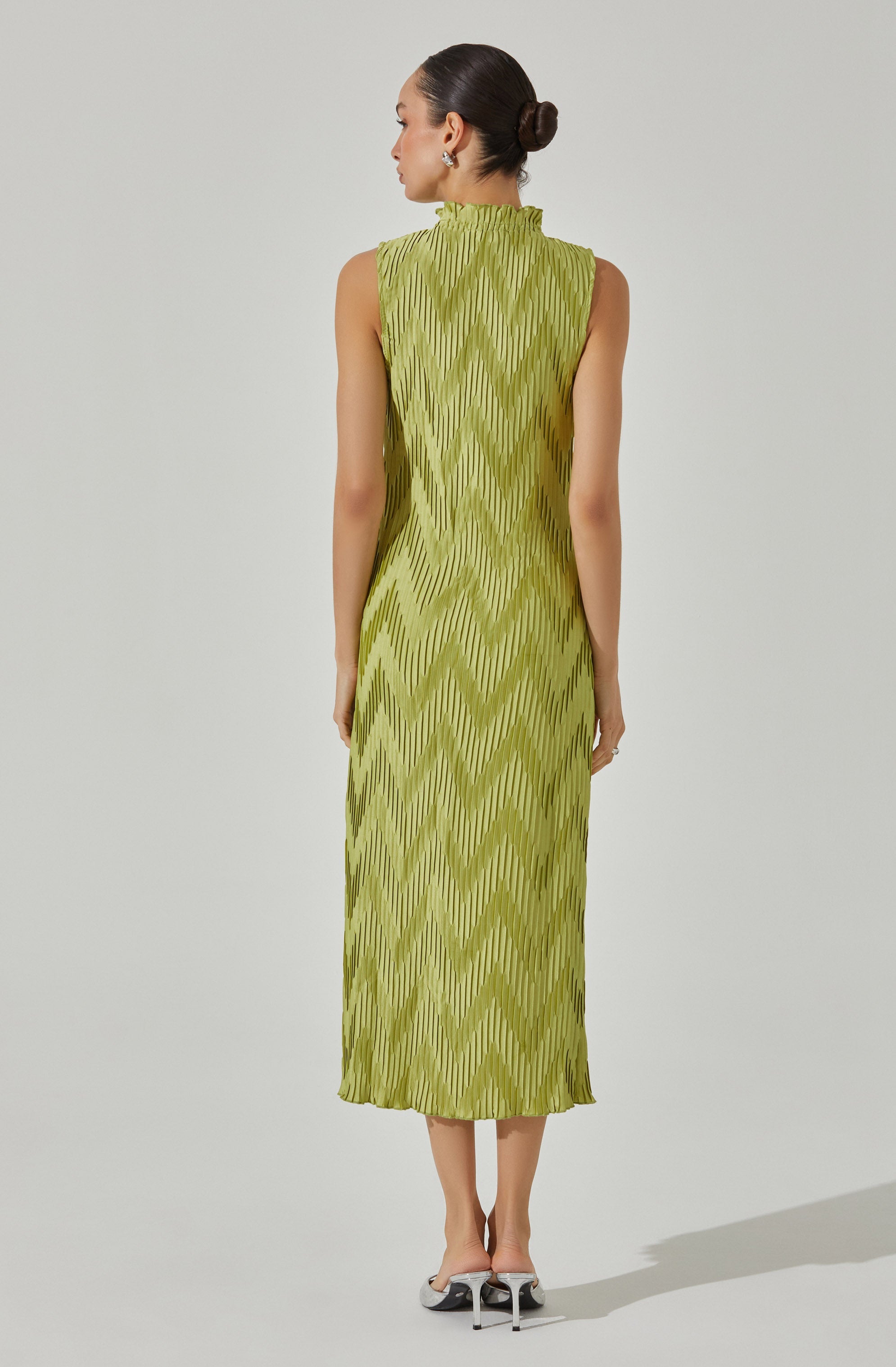 Textured Plisse Mock Neck Midi Dress-Aljck