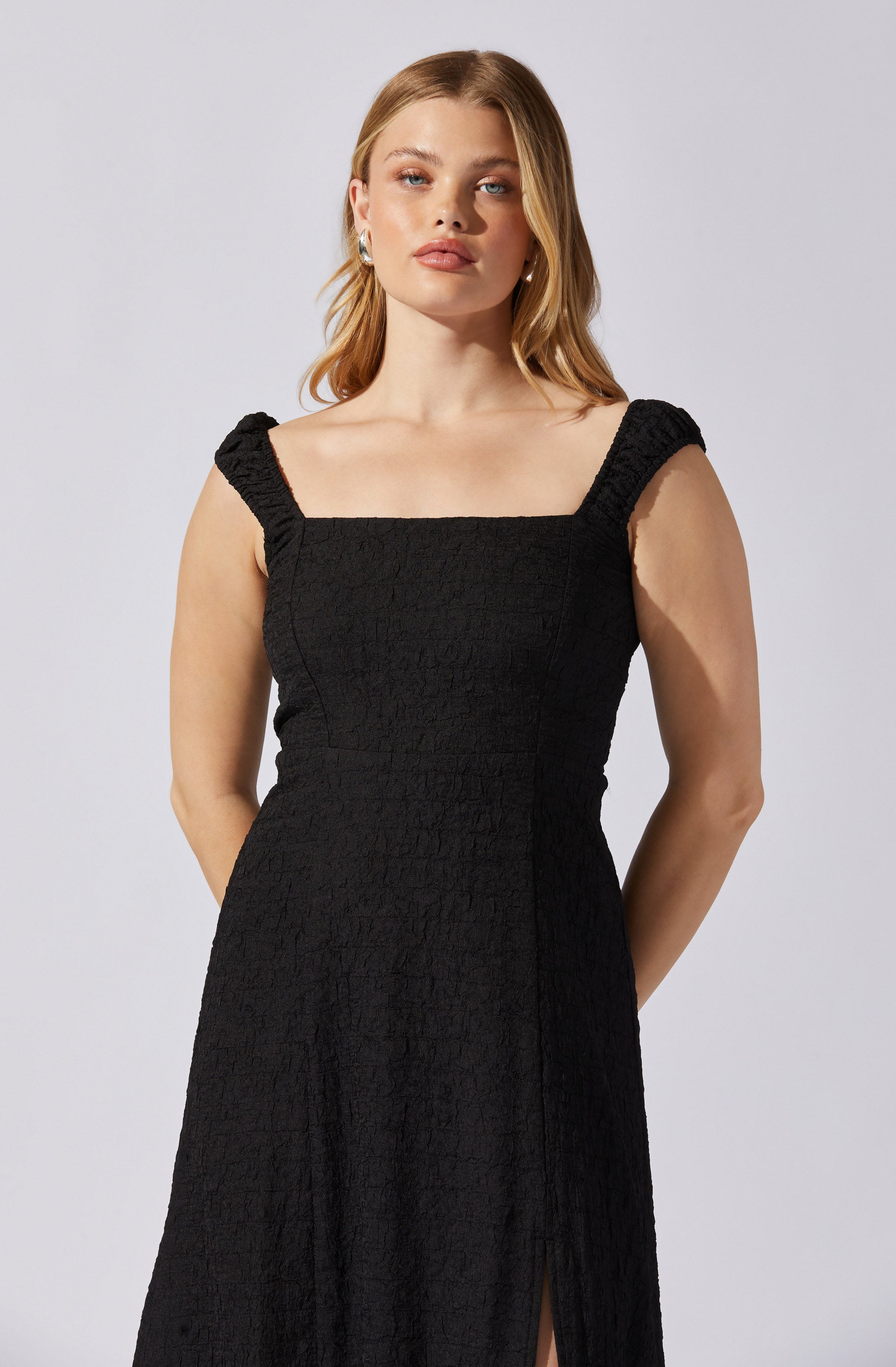 Crinkle Shoulder Midi Dress-Aljck