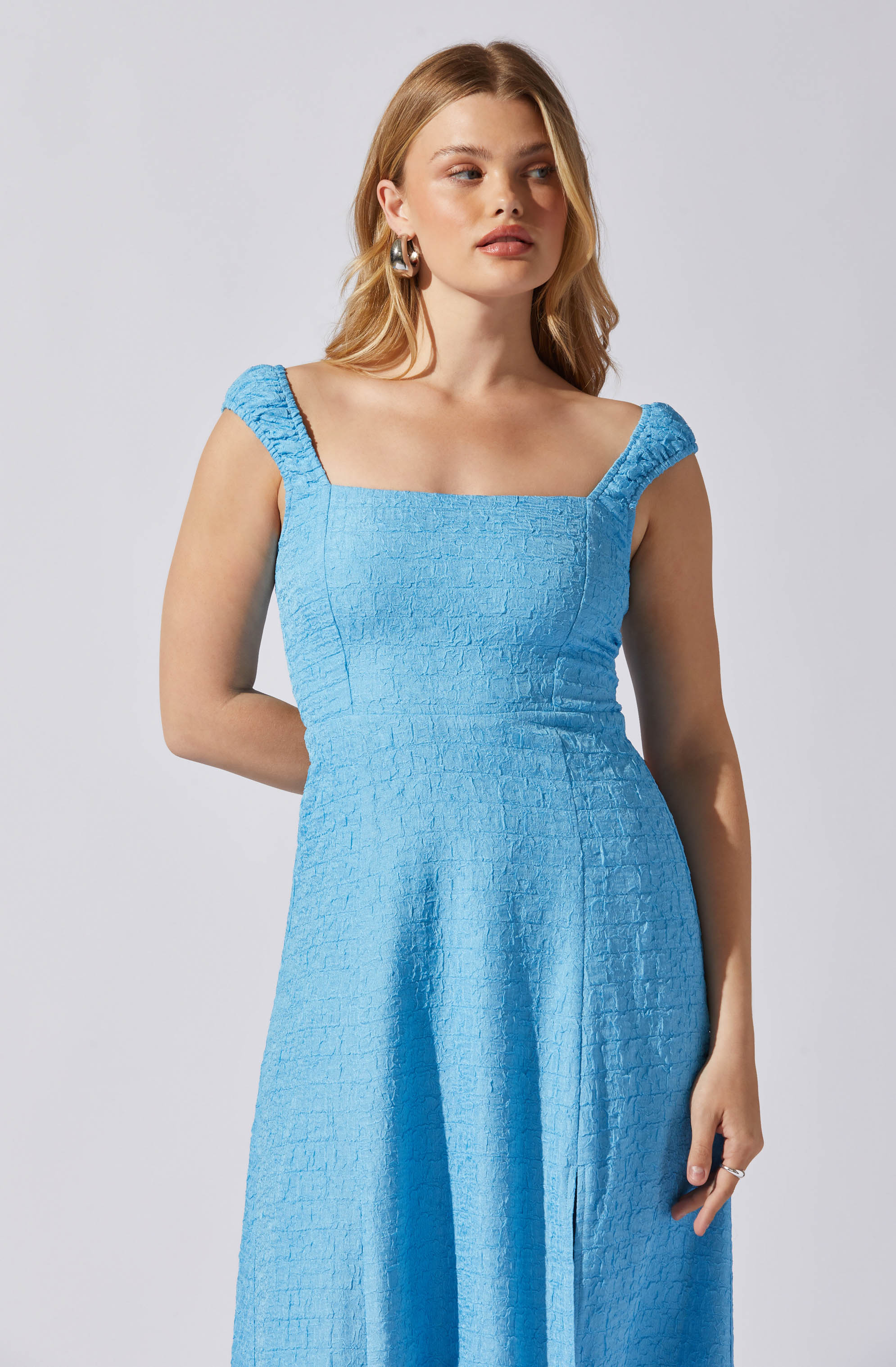 Crinkle Shoulder Midi Dress-Aljck