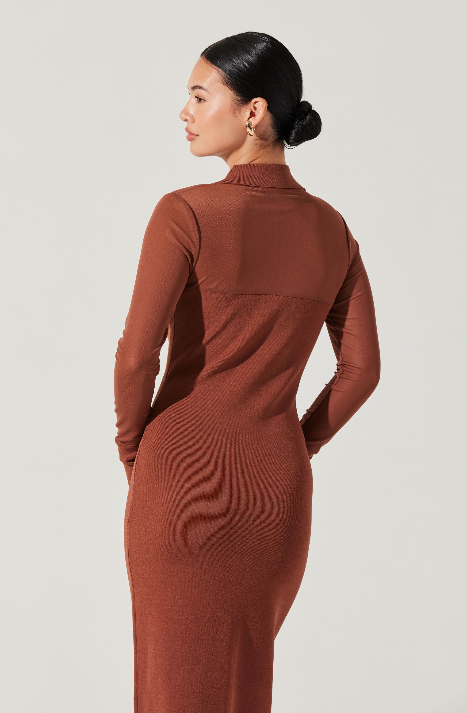 Contrast Mesh Collared Midi Dress-Aljck