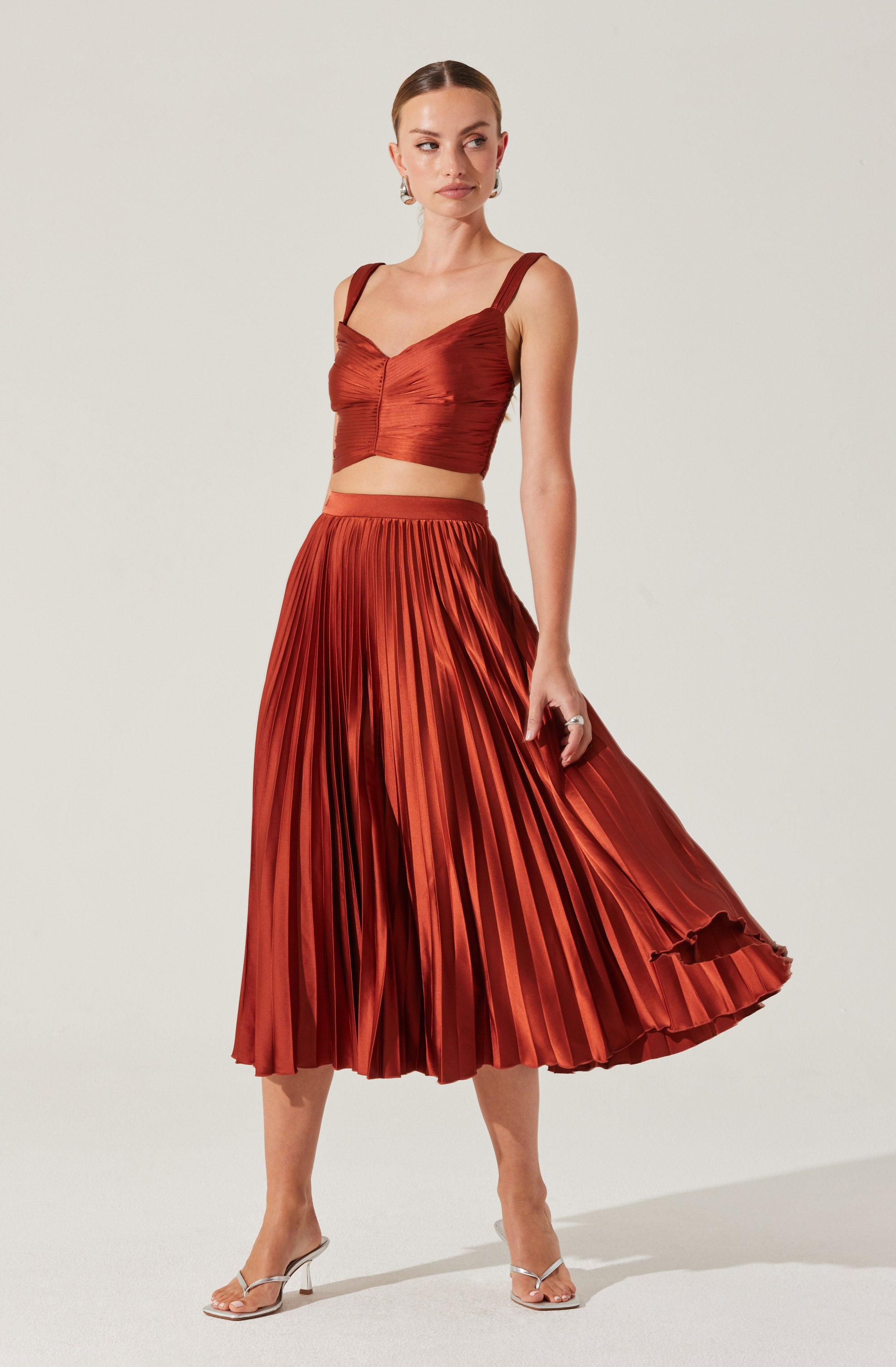 Pleated Satin Midi Skirt-Aljck