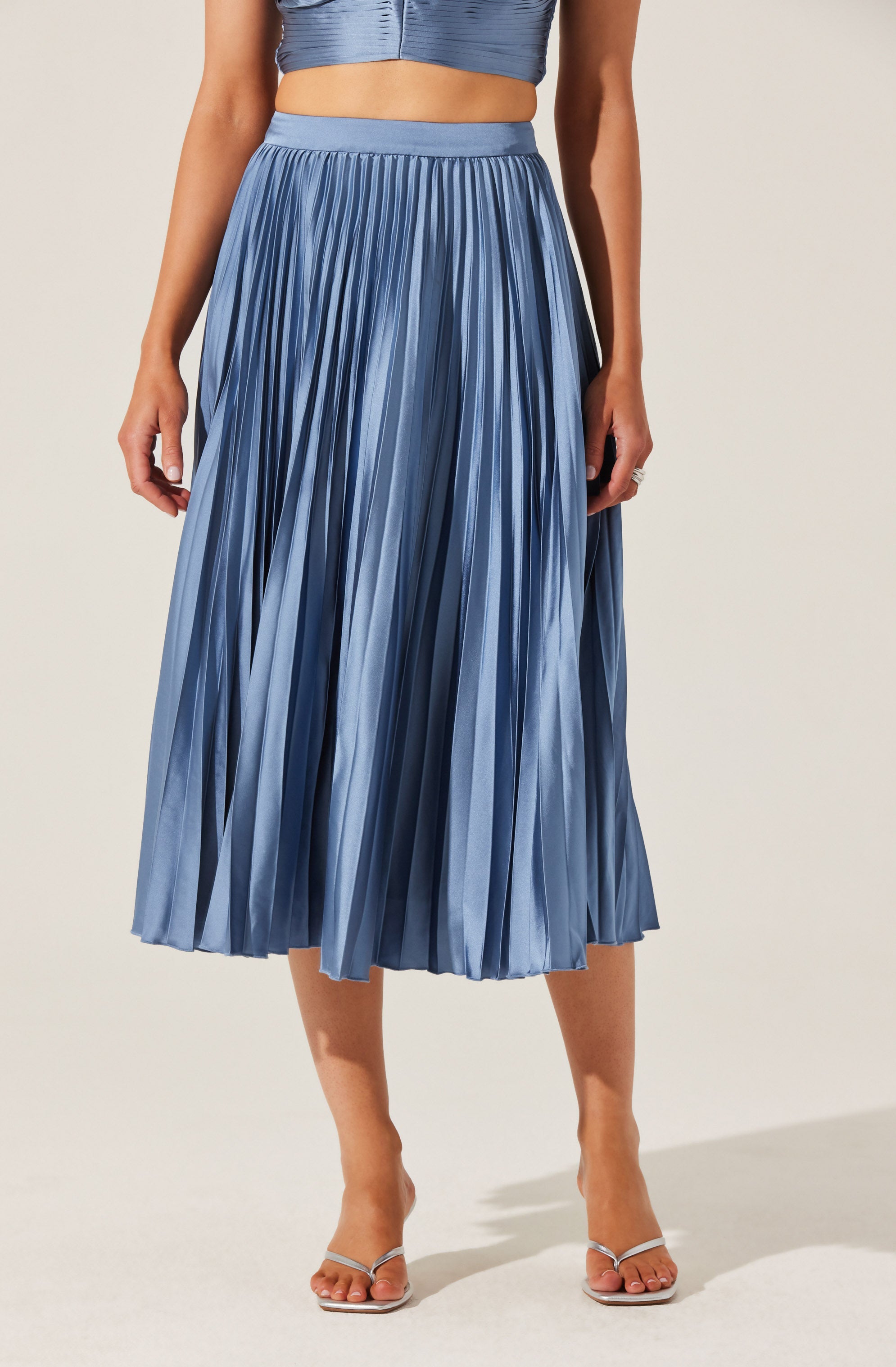 Pleated Satin Midi Skirt-Aljck