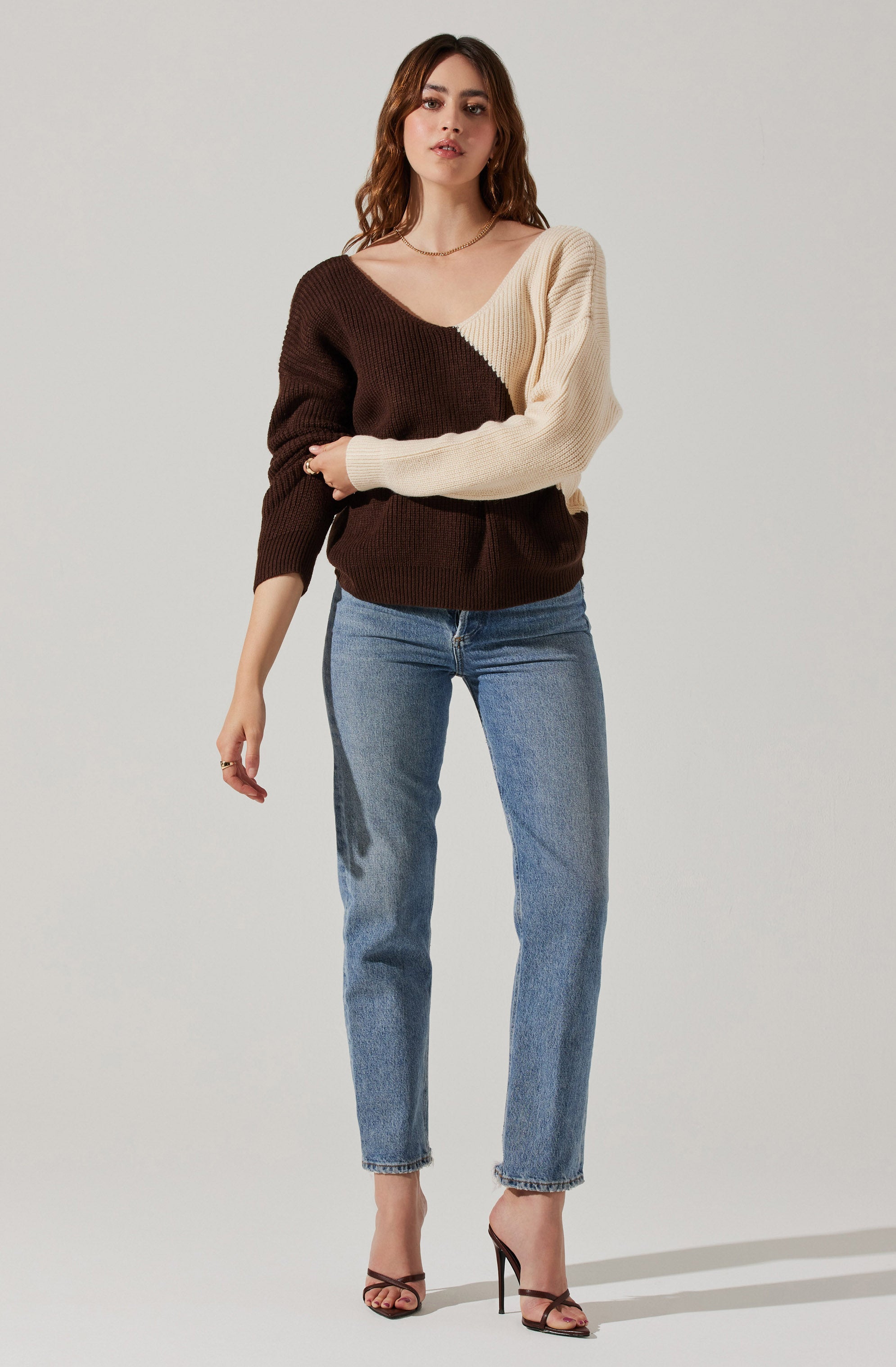 Two Toned Twist Back Sweater-Aljck