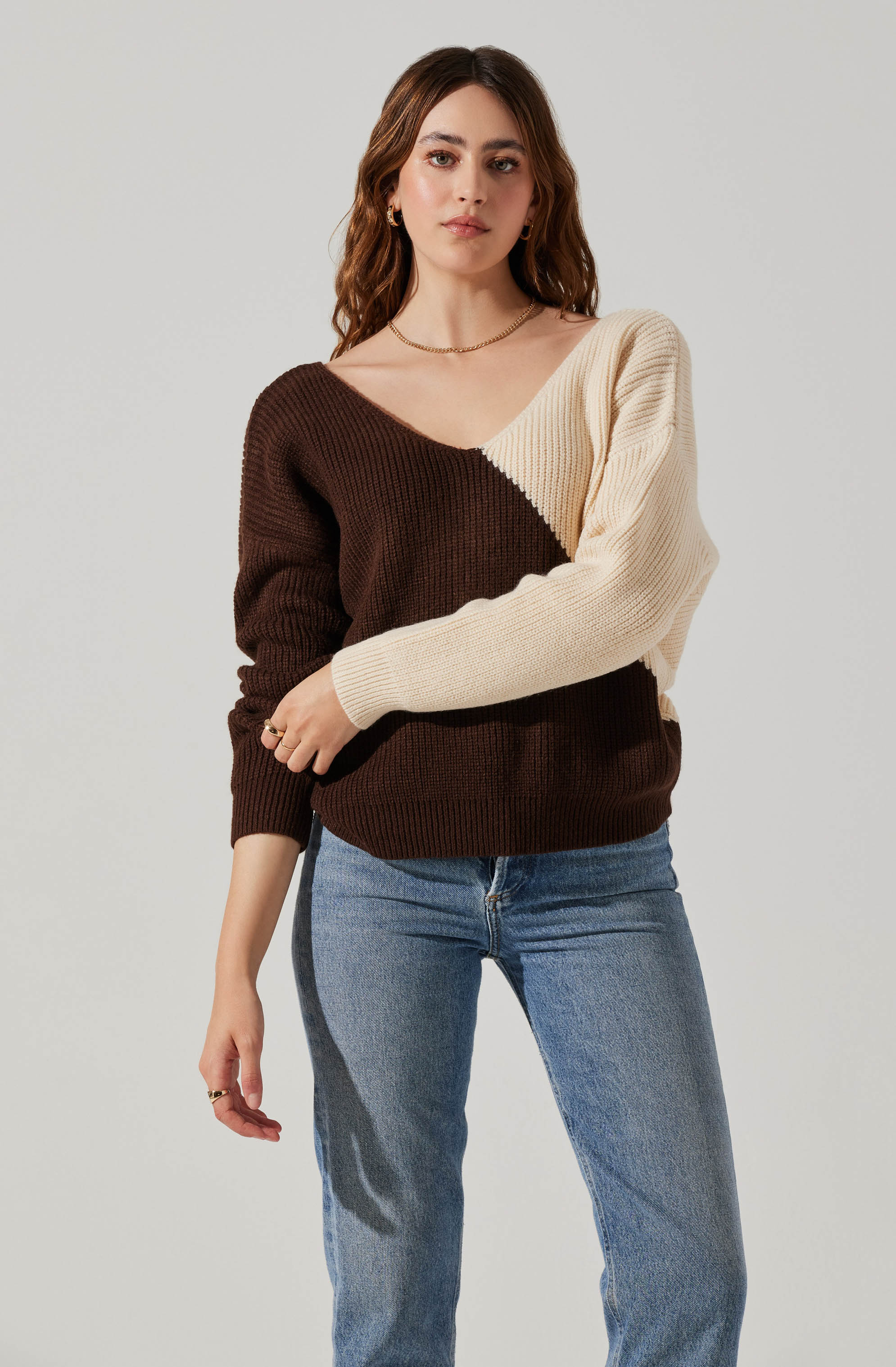 Two Toned Twist Back Sweater-Aljck
