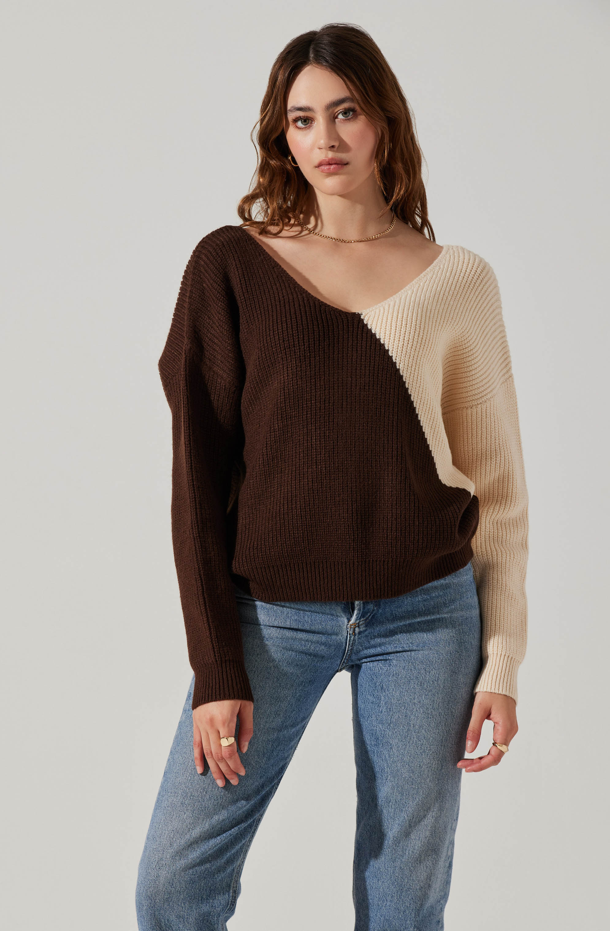 Two Toned Twist Back Sweater-Aljck