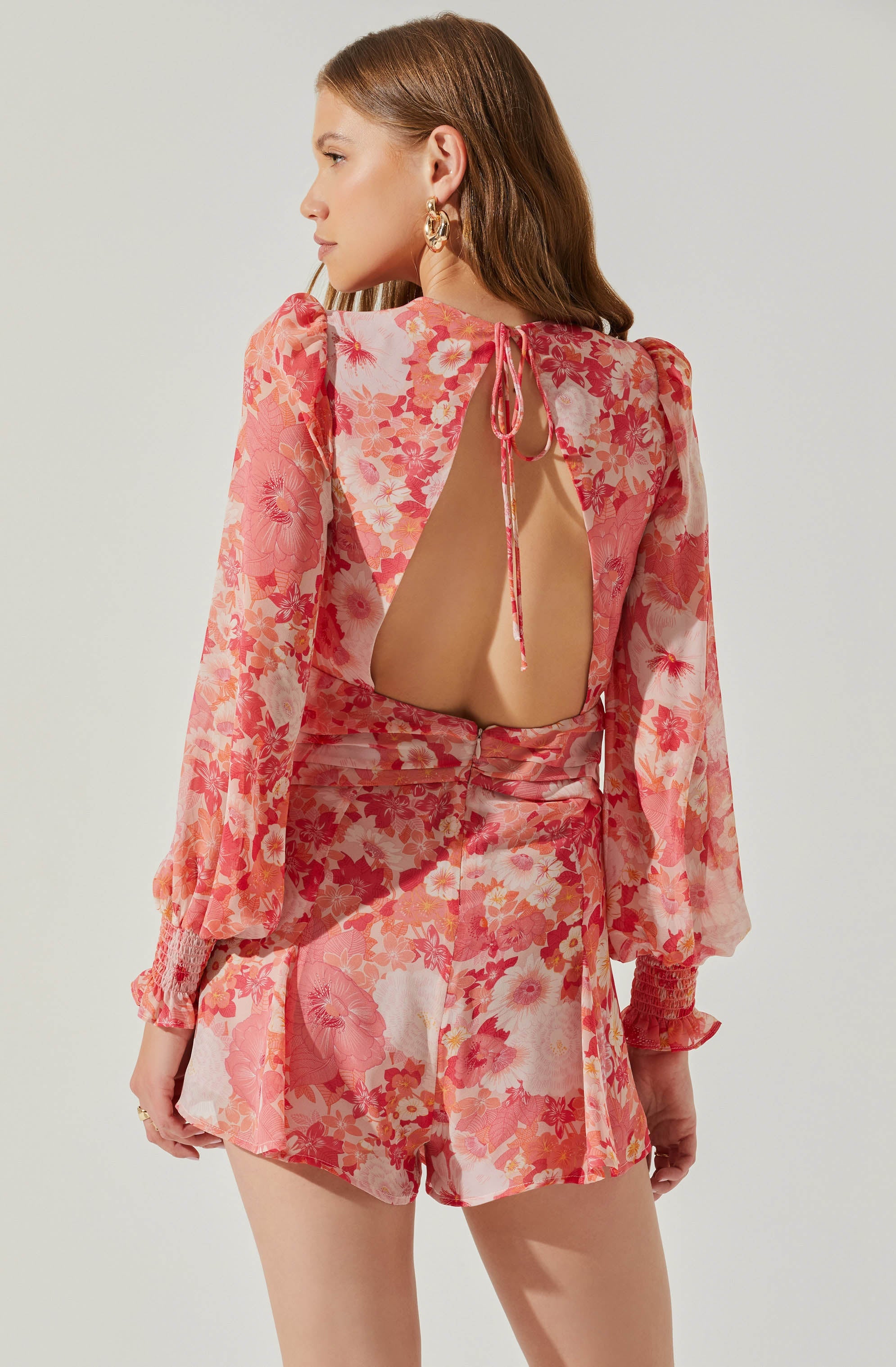 Long Sleeve Back Tie Floral Romper-Aljck