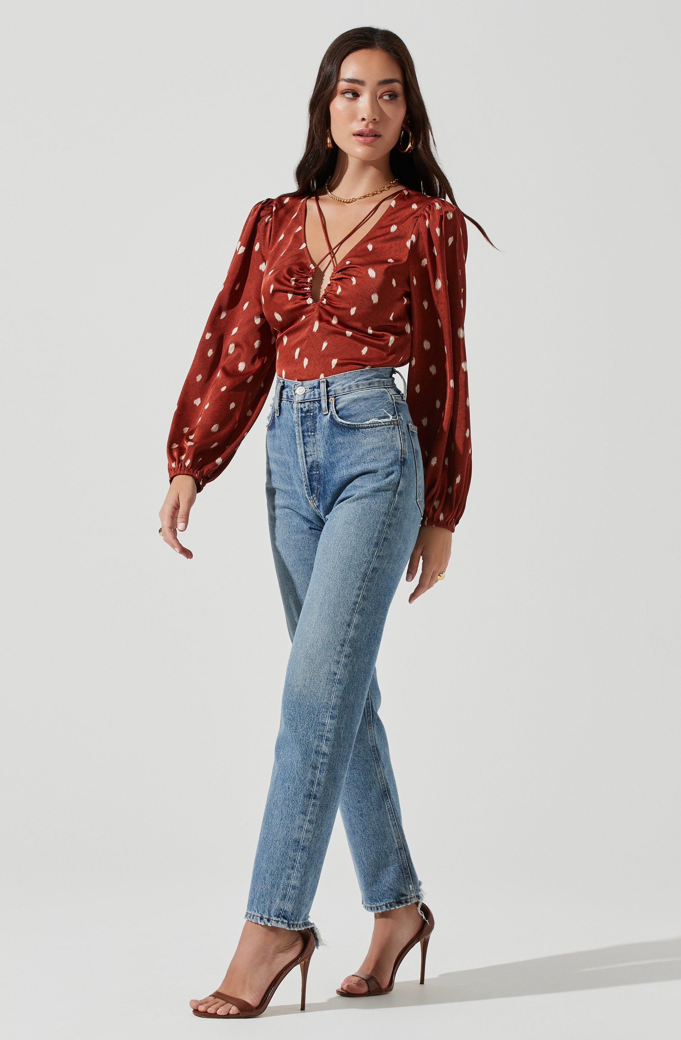 Key Hole Cutout Long Sleeve Top-Aljck