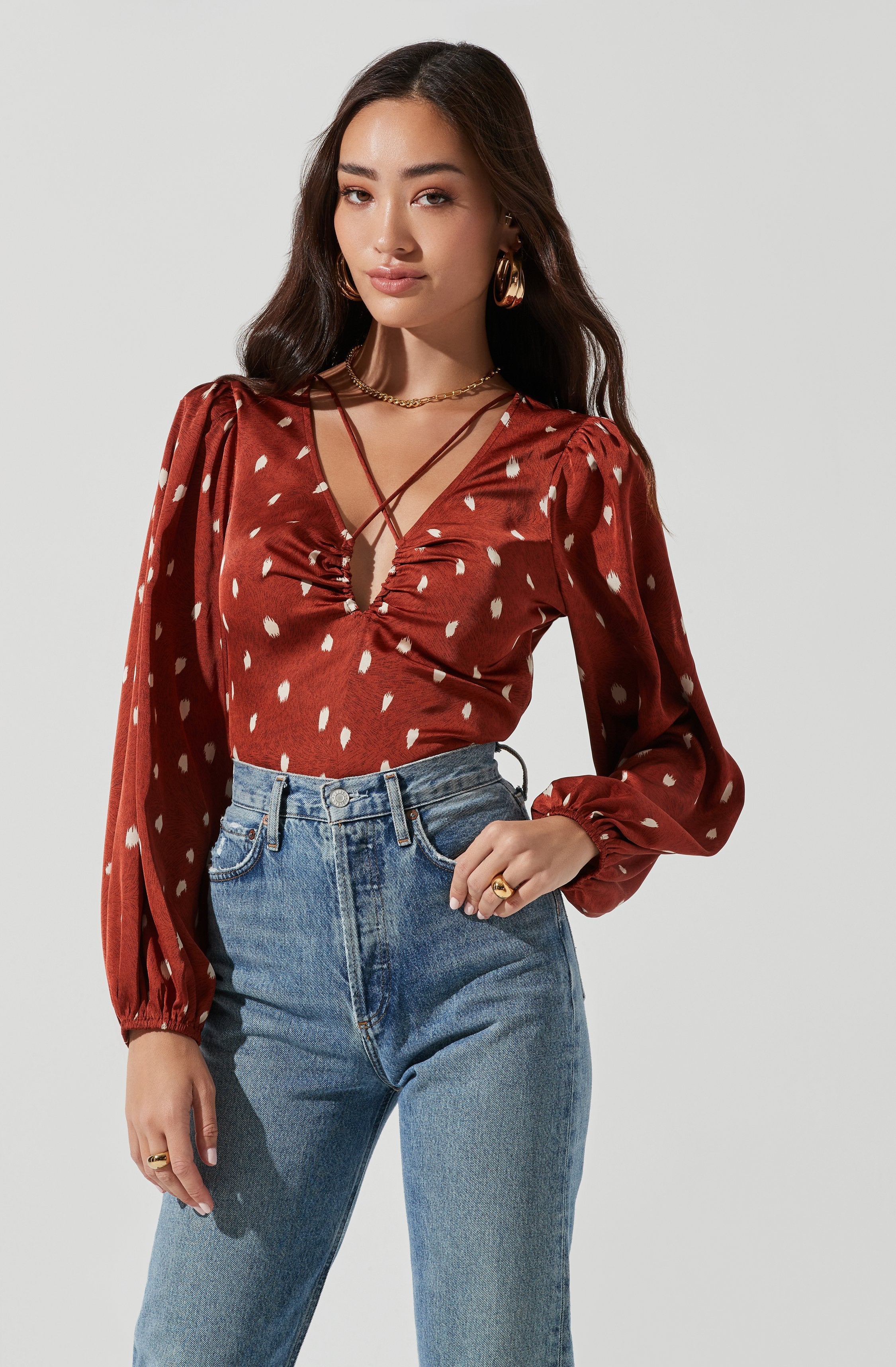 Key Hole Cutout Long Sleeve Top-Aljck
