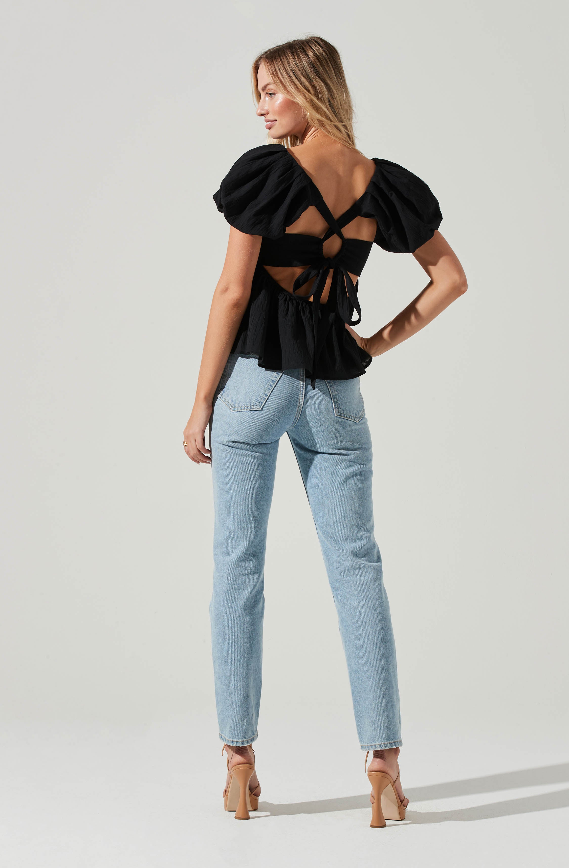 Pleated Back Cutout Bubble Sleeve Top-Aljck